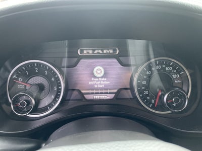 2020 RAM 1500 Laramie Crew Cab 4x4 5'7' Box