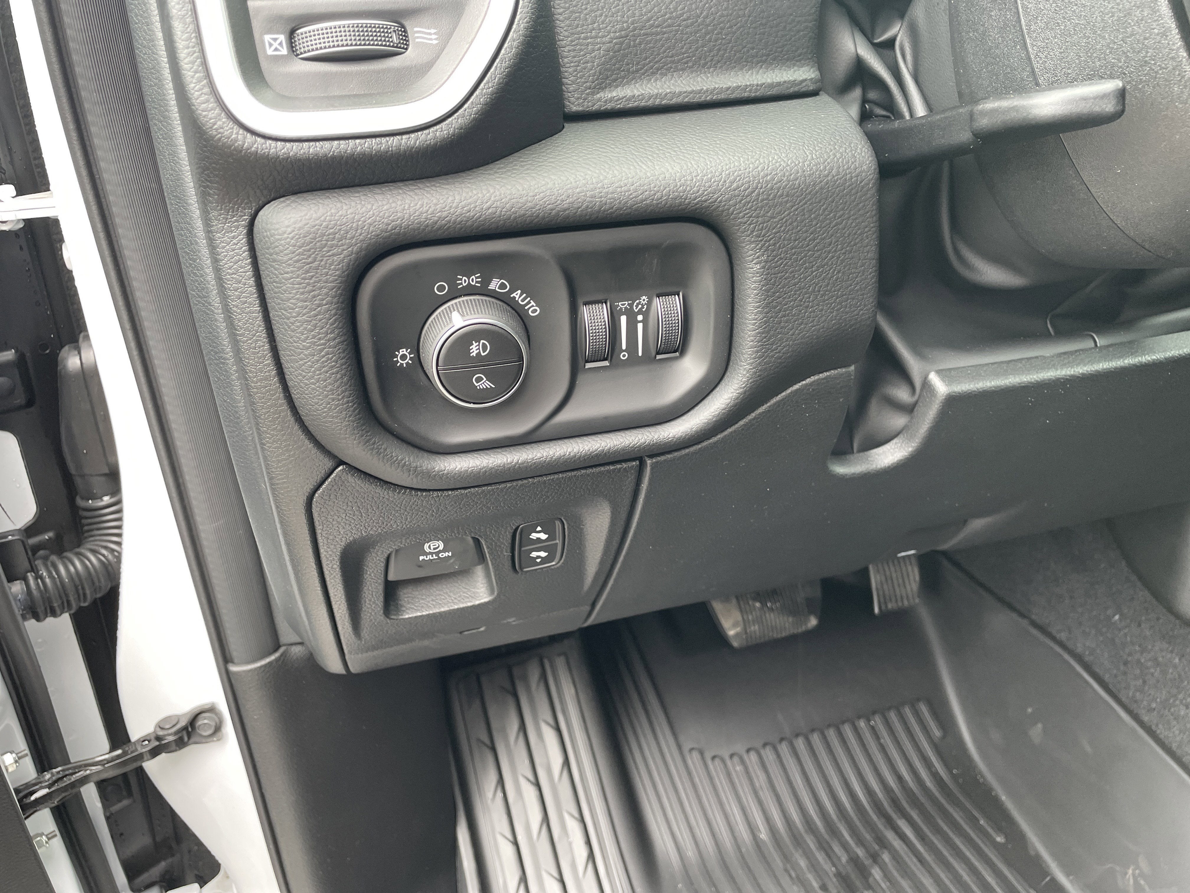 2026 RAM Ram 1500 RAM 1500 BIG HORN CREW CAB 4X4 6'4' BOX