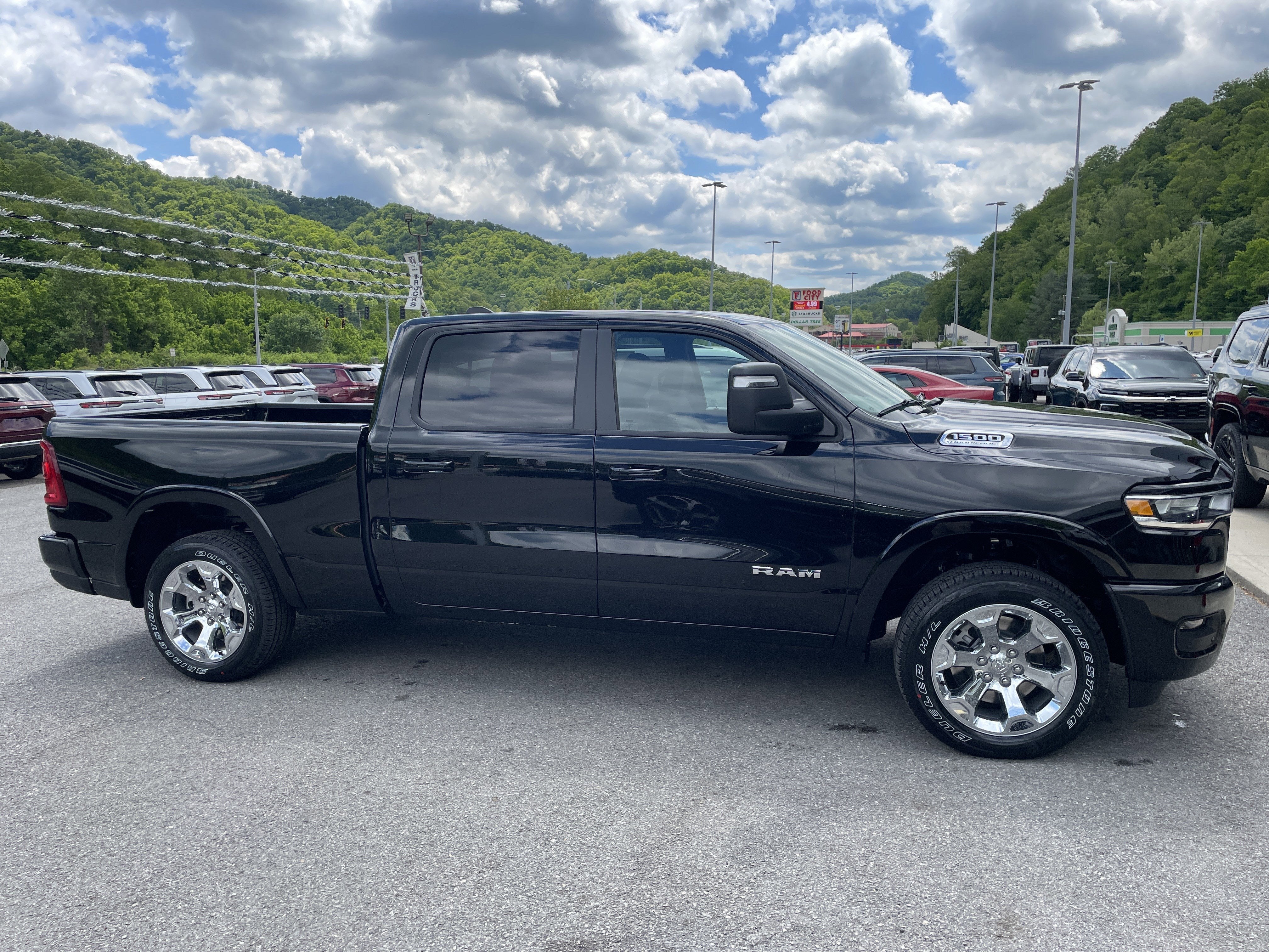 2026 RAM Ram 1500 RAM 1500 BIG HORN CREW CAB 4X4 6'4' BOX