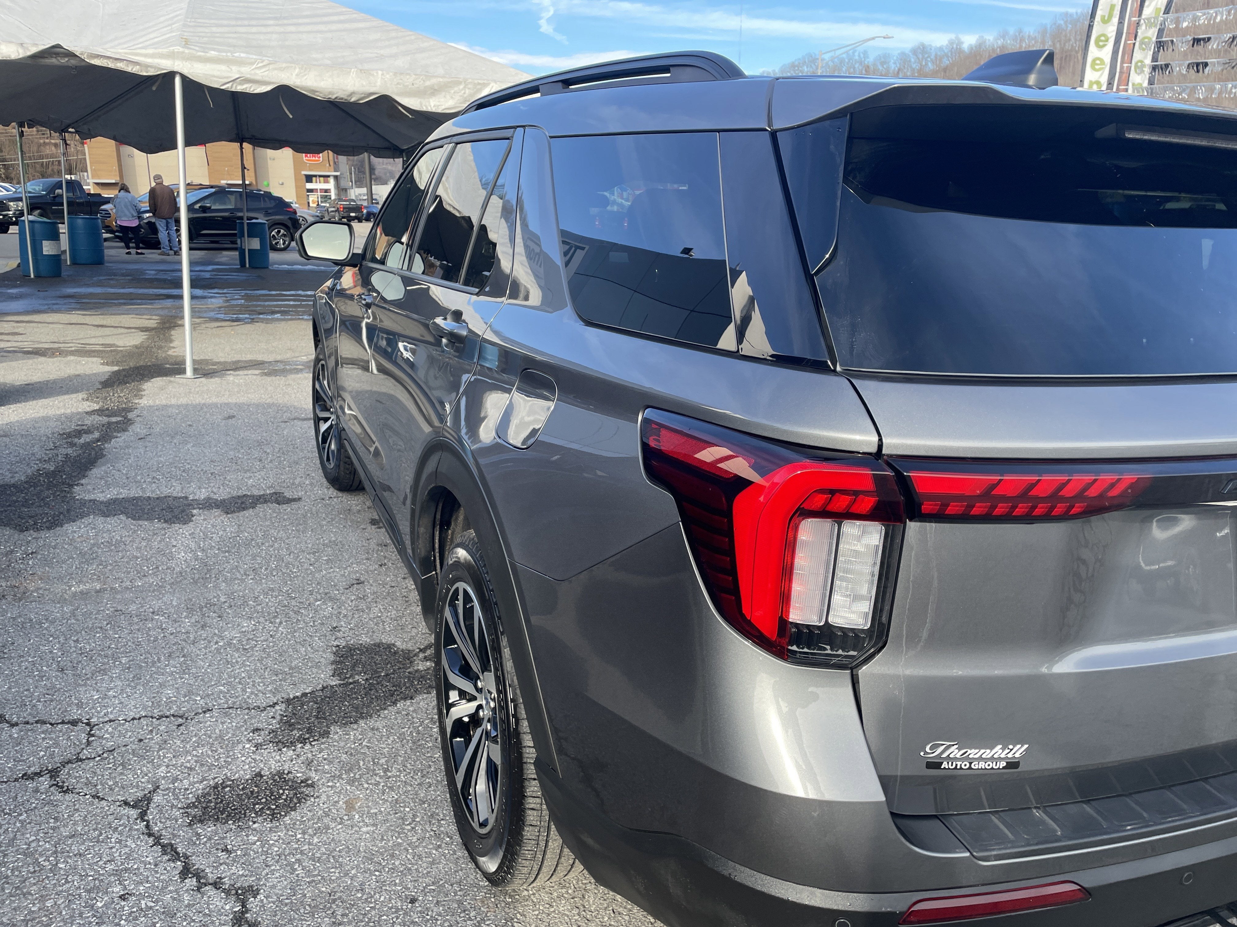 2025 Ford Explorer ST-Line