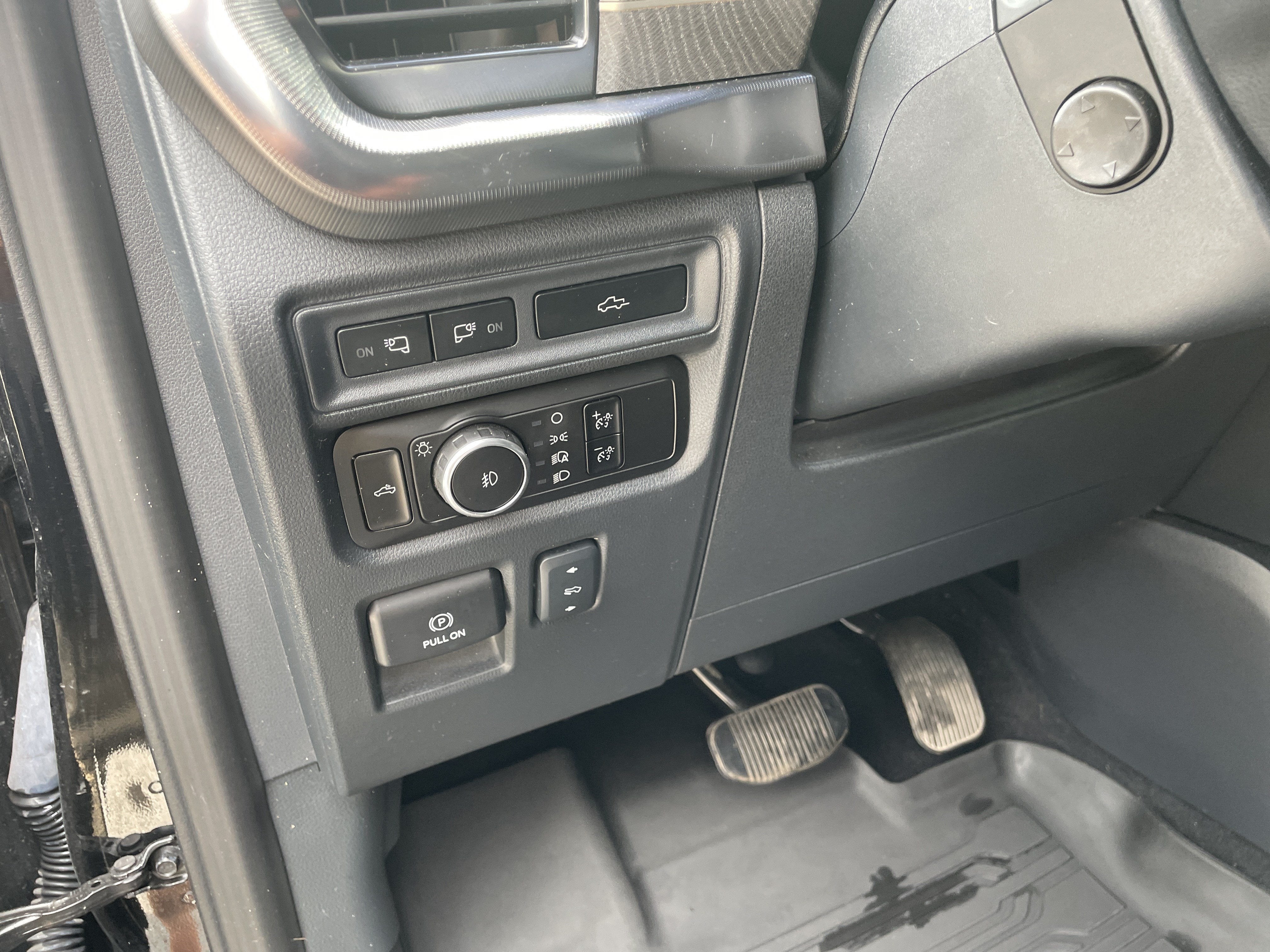 2023 Ford F-150 Base