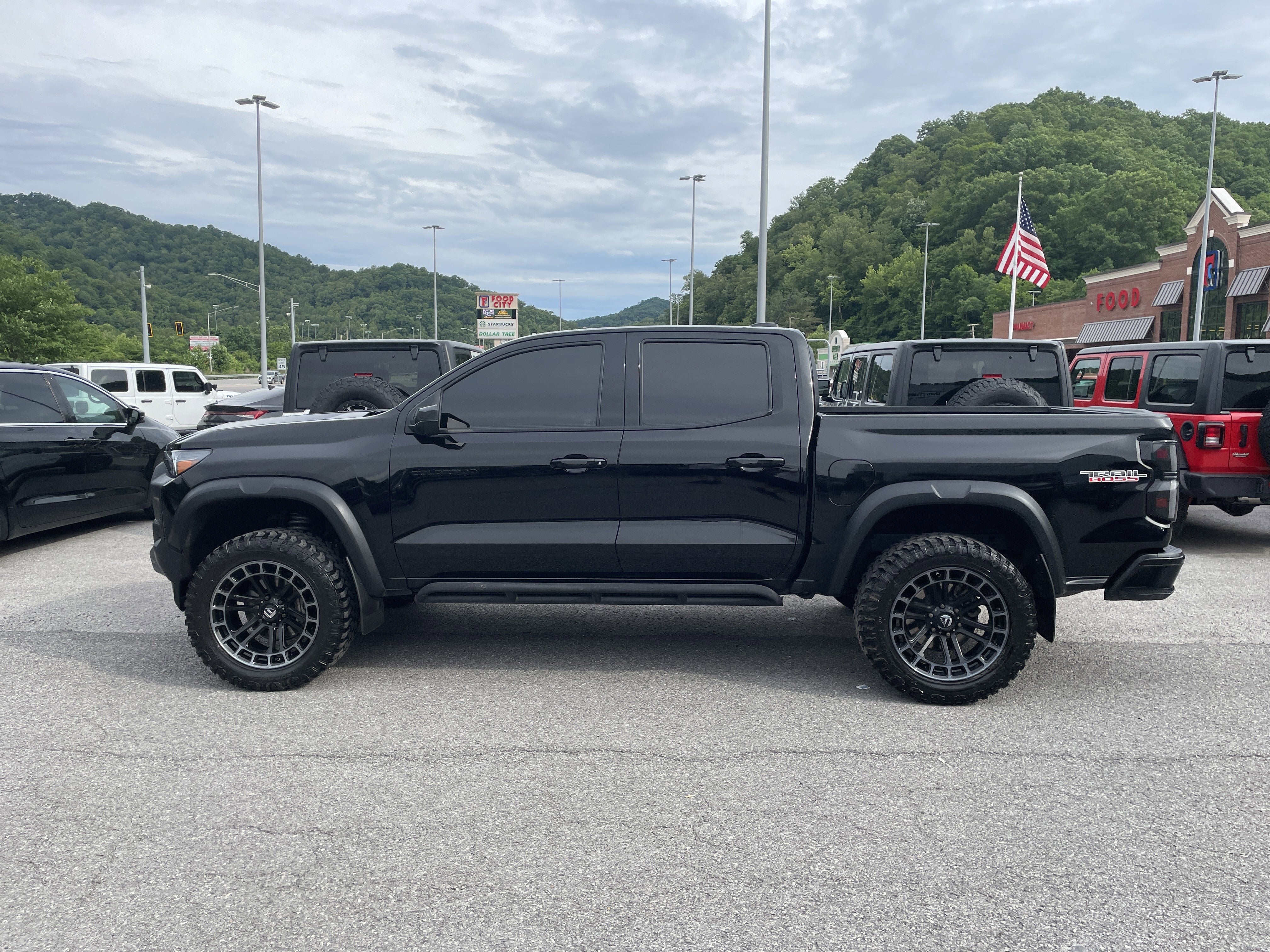 2025 Chevrolet Colorado 4WD Trail Boss