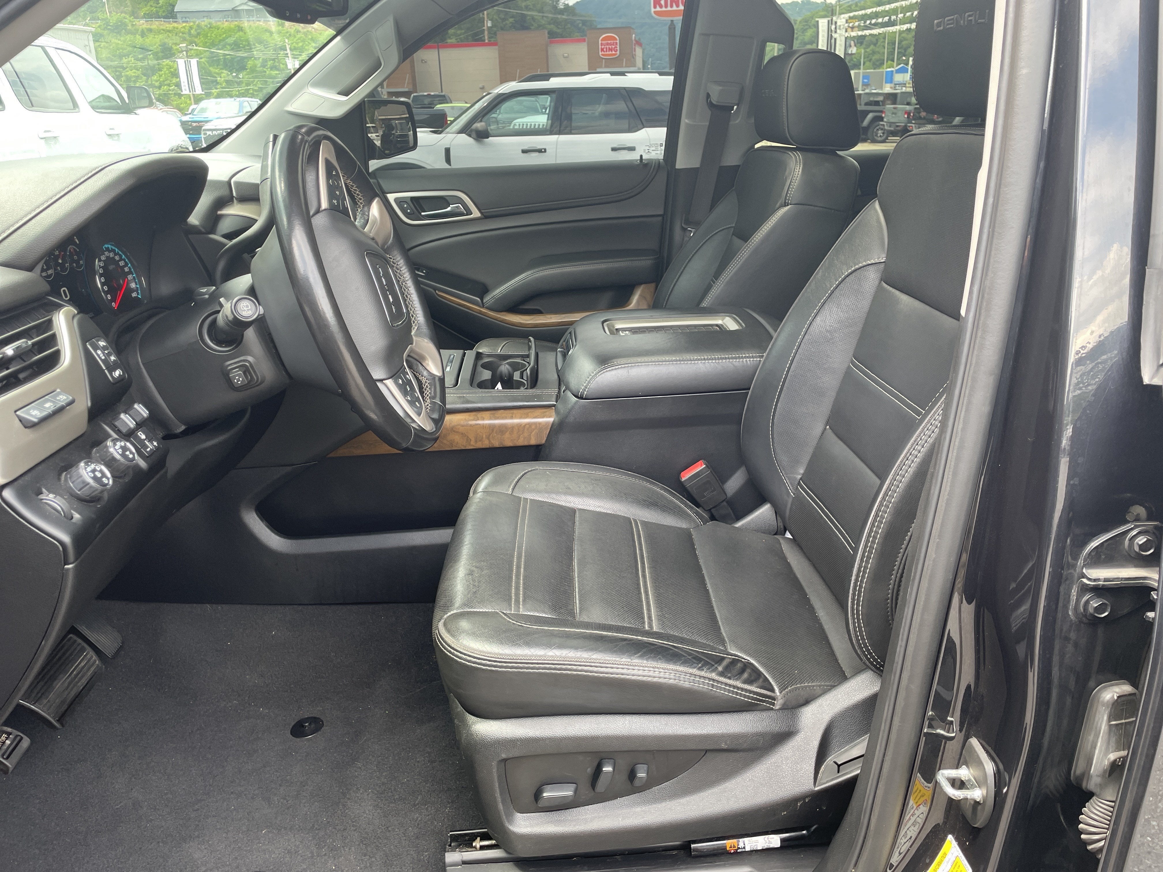 2020 GMC Yukon 4WD Denali