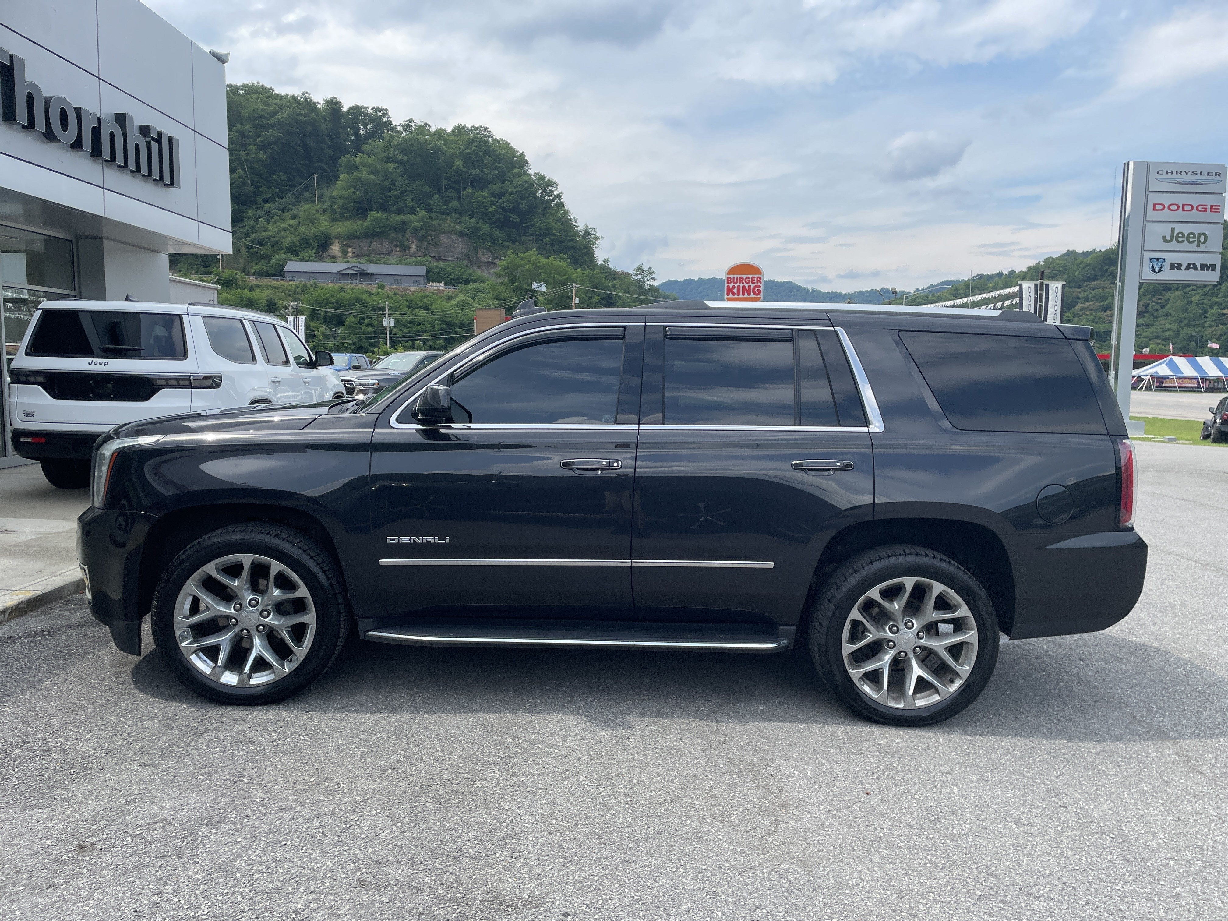 2020 GMC Yukon 4WD Denali