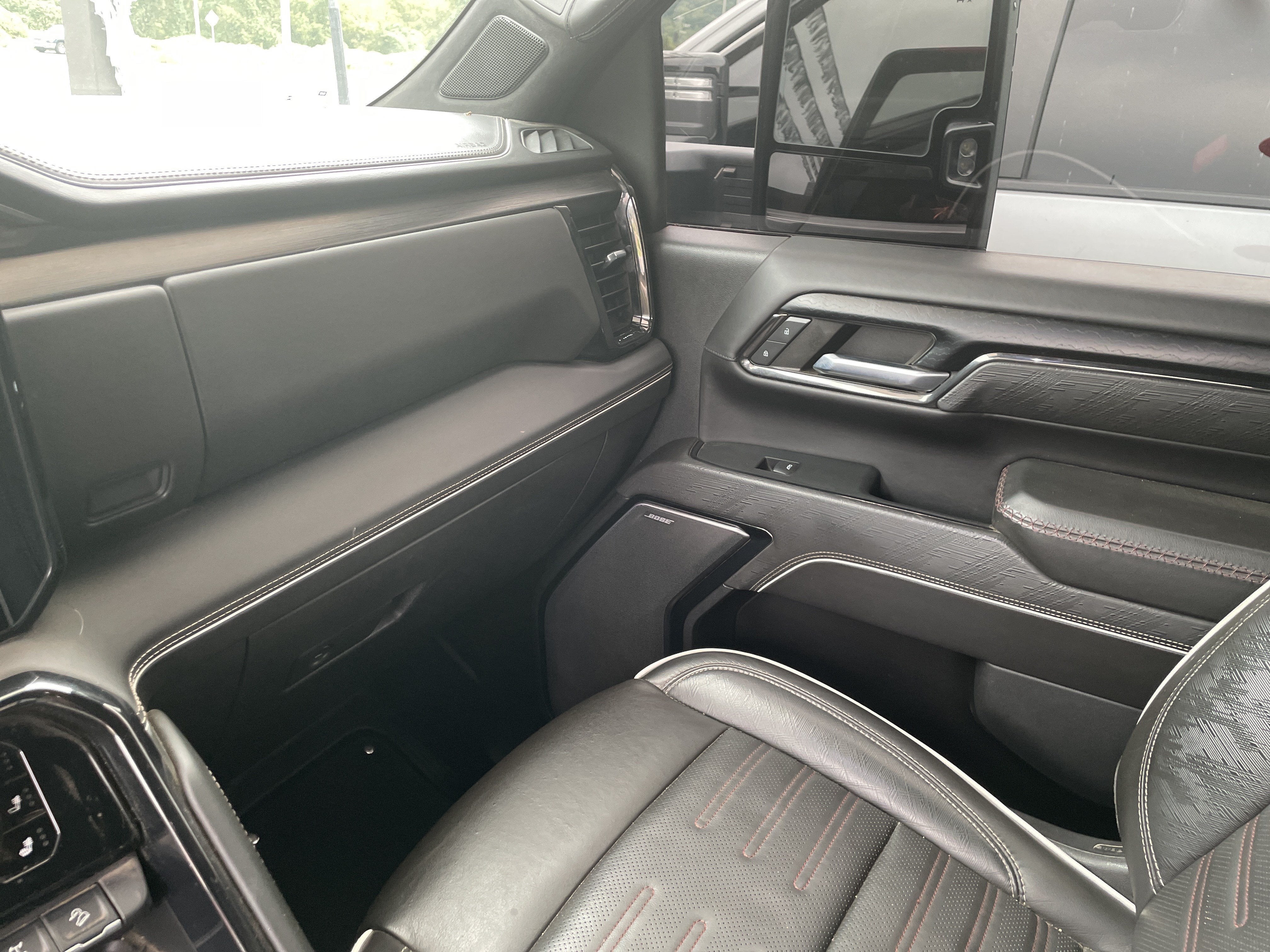 2024 GMC Sierra 2500HD 4WD Crew Cab Standard Bed AT4X