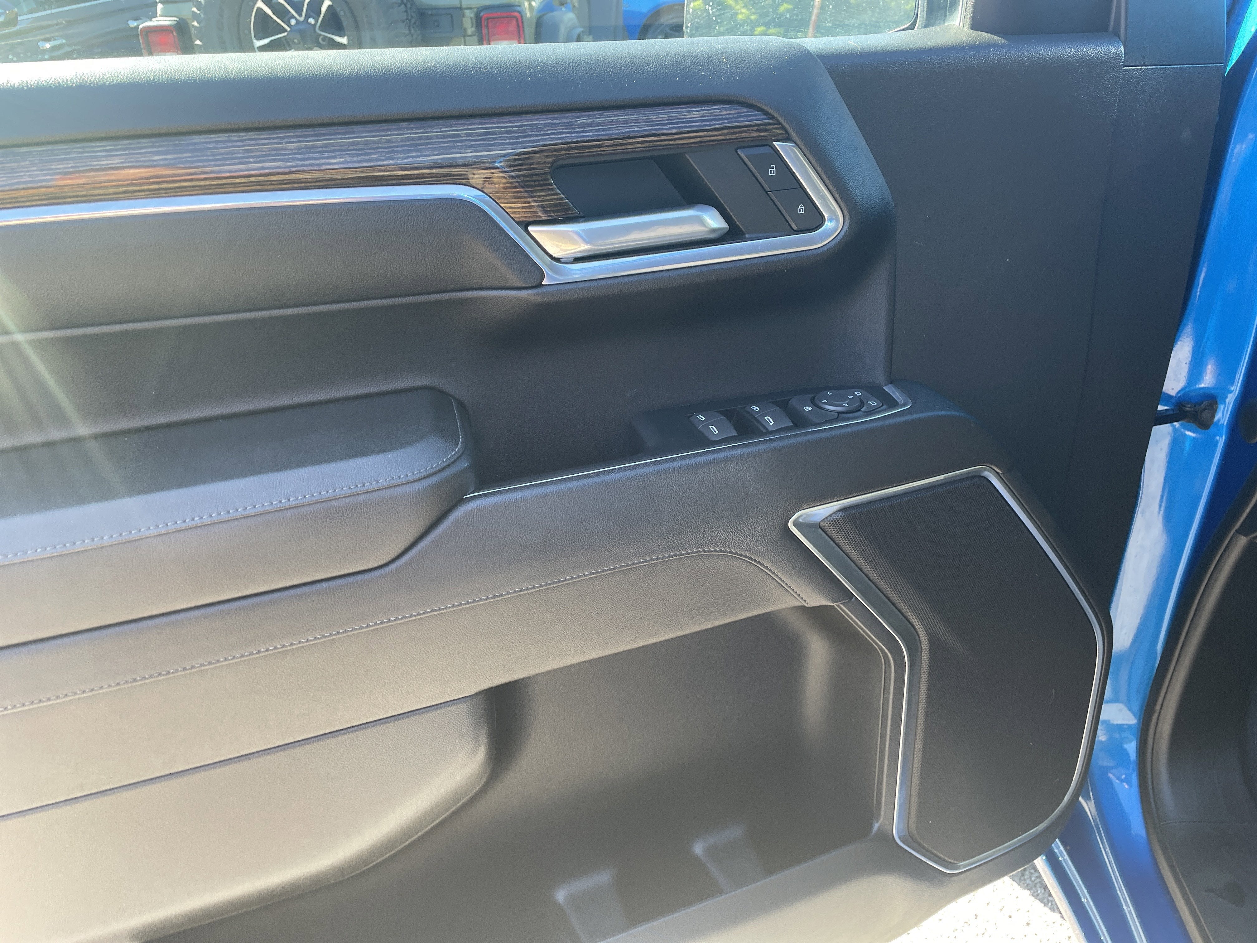 2023 GMC Sierra 1500 4WD Crew Cab Short Box Elevation with 3VL