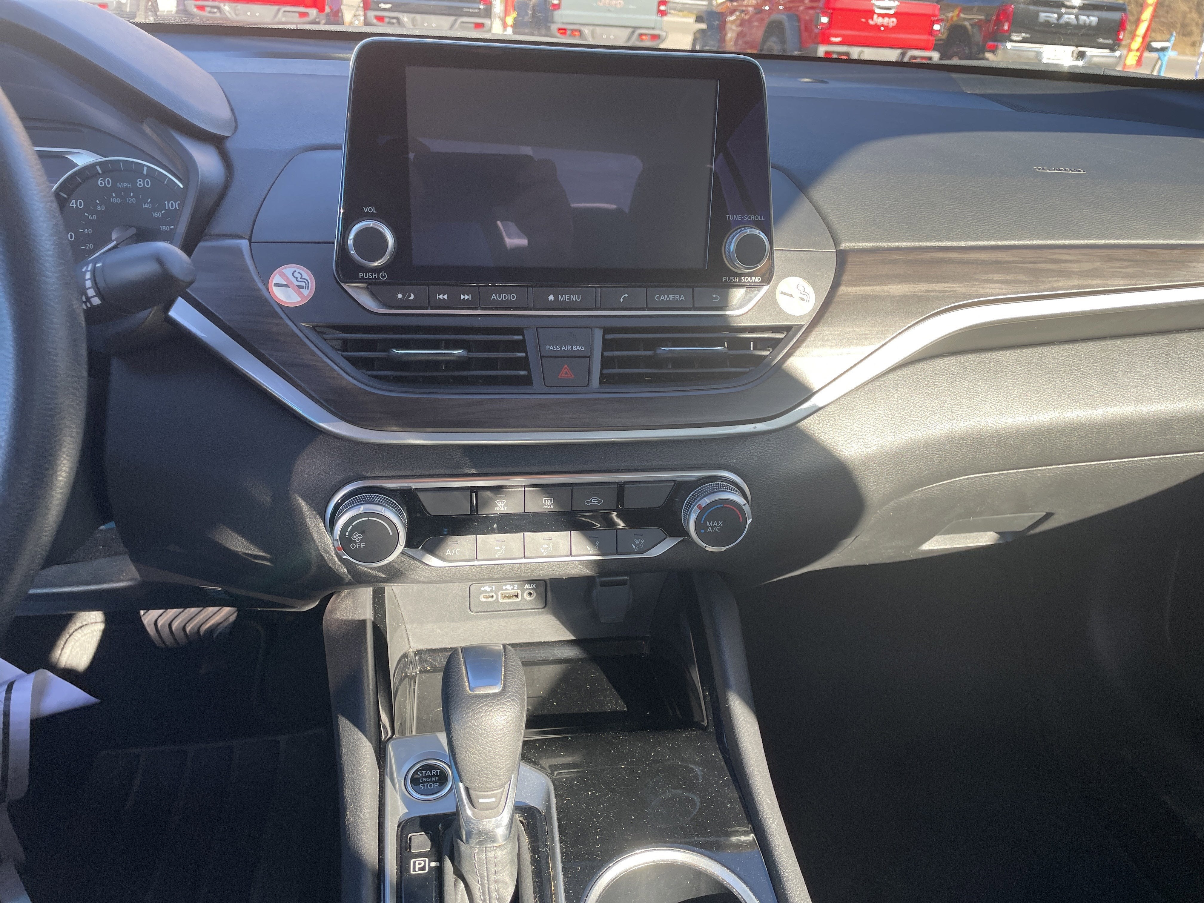 2024 Nissan Altima SV FWD