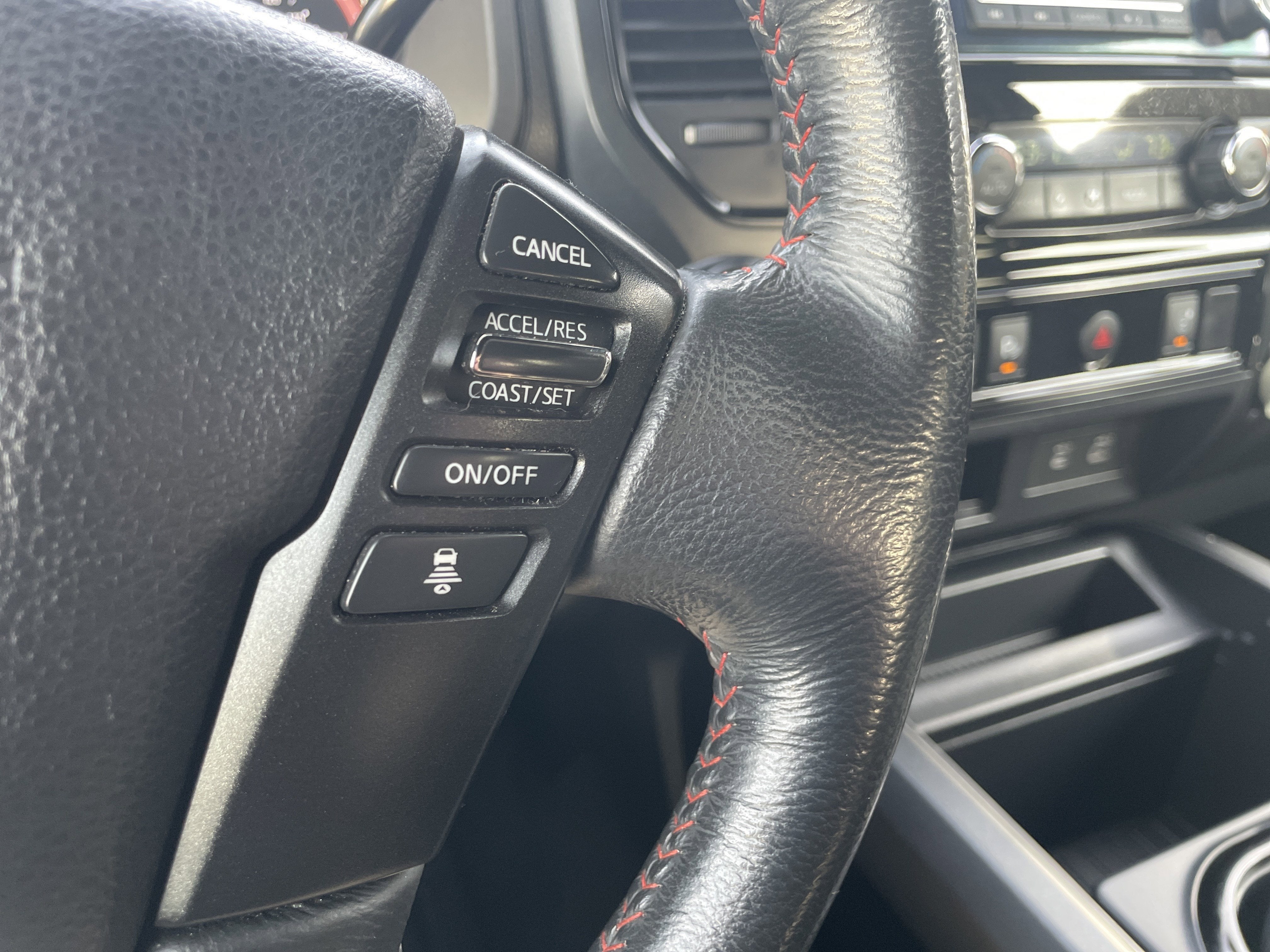 2021 Nissan TITAN Crew Cab PRO-4X 4x4