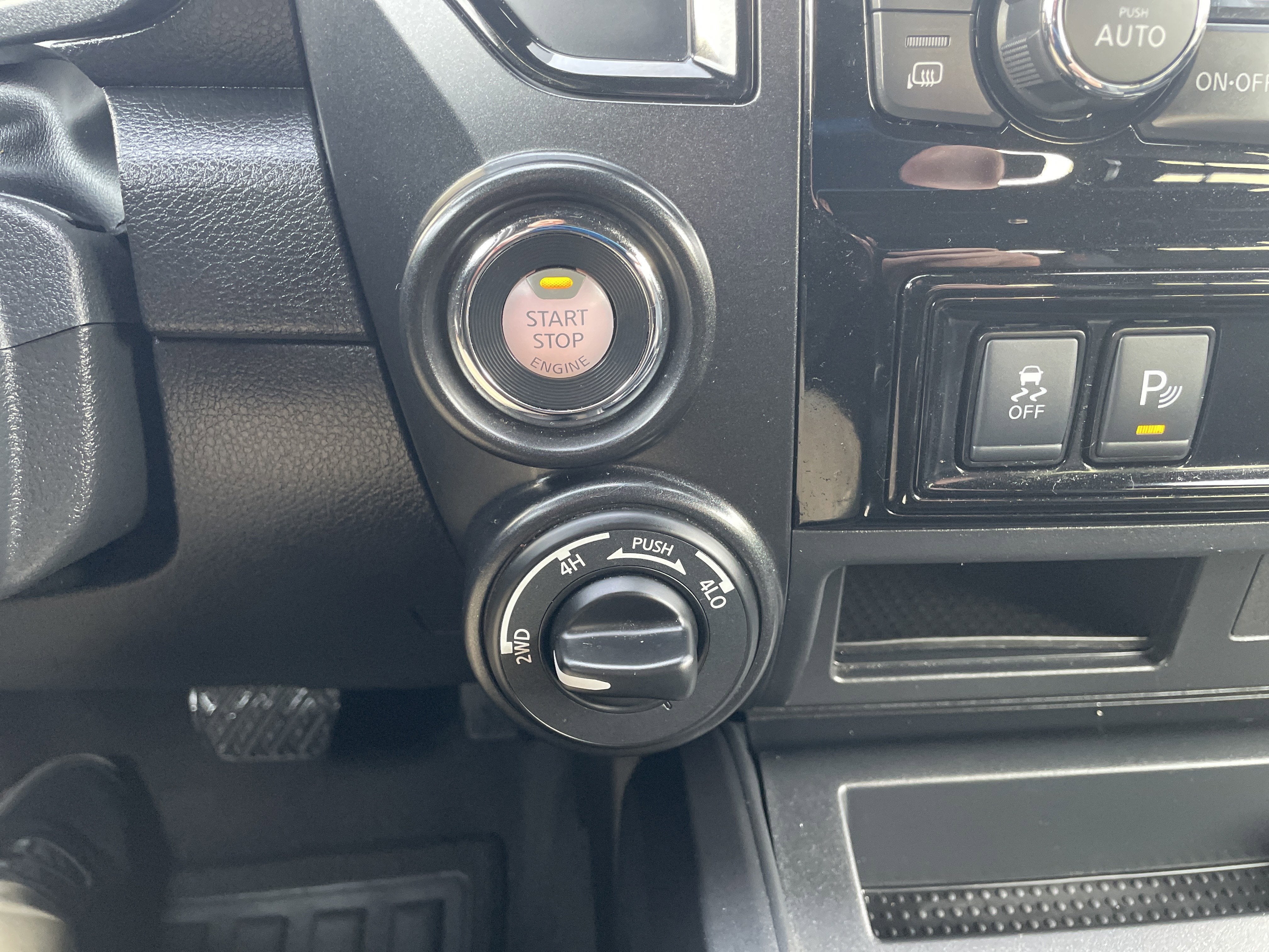 2021 Nissan TITAN Crew Cab PRO-4X 4x4