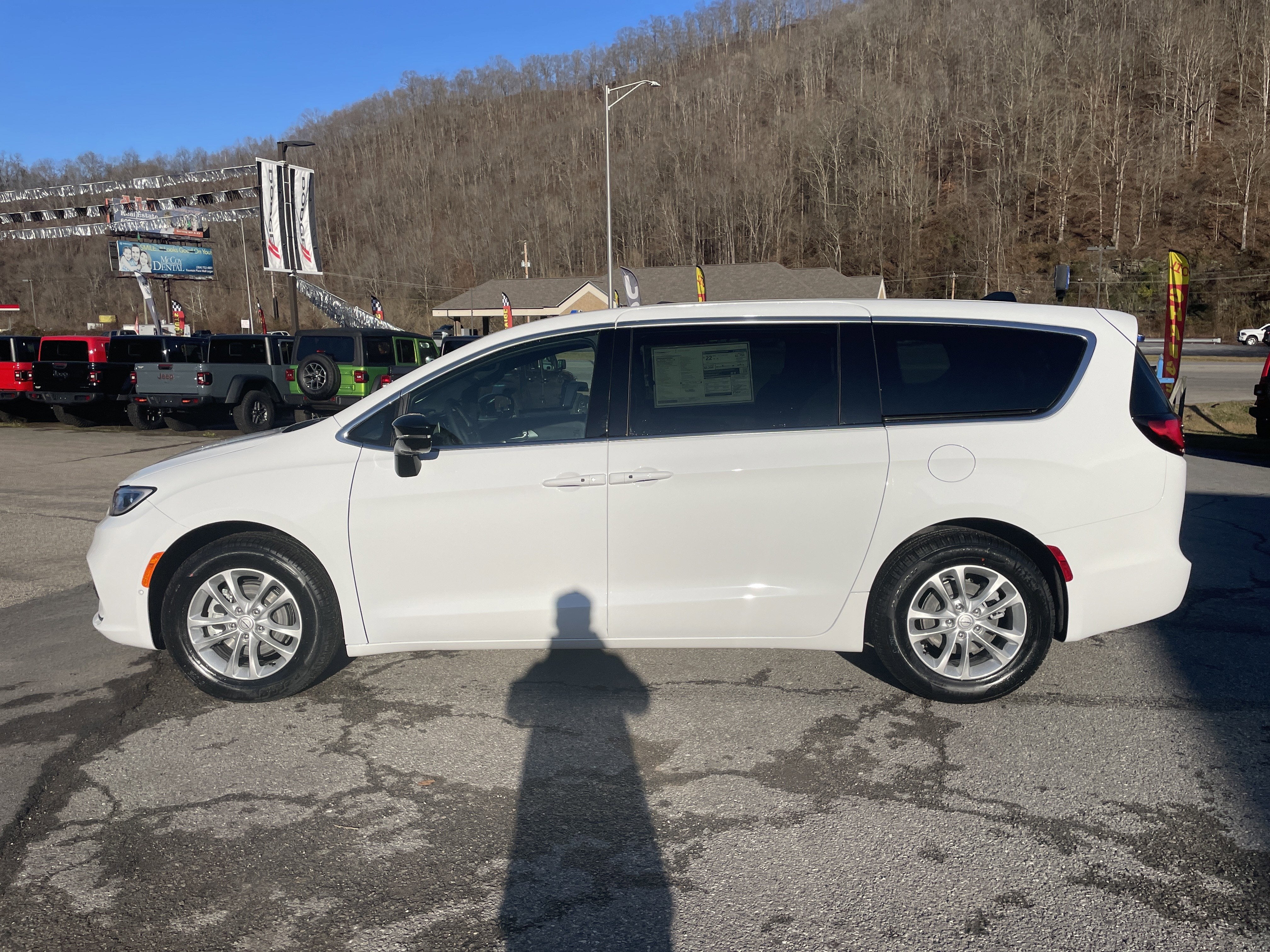 2026 Chrysler Pacifica PACIFICA SELECT