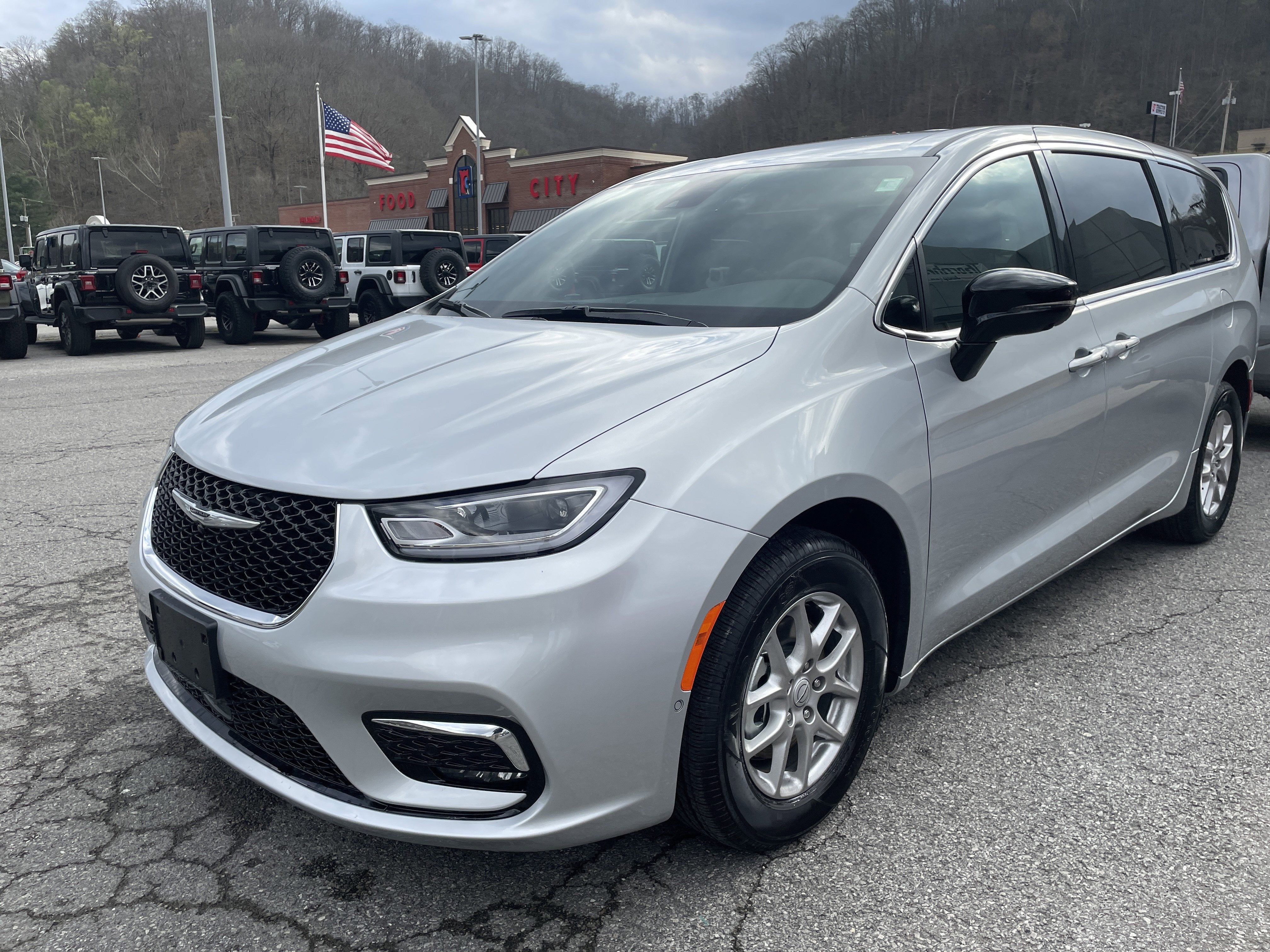 2026 Chrysler Pacifica PACIFICA SELECT