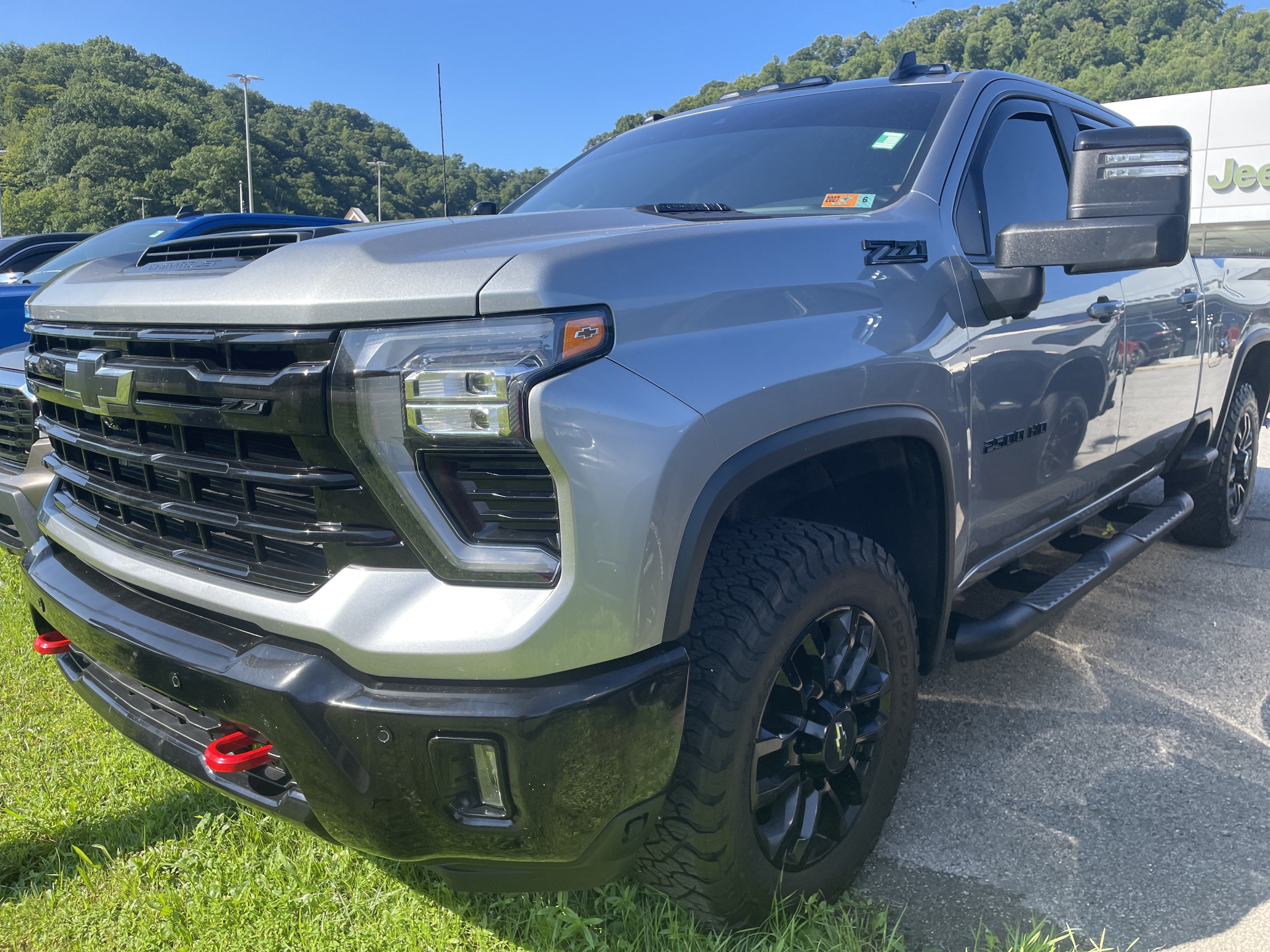 2025 Chevrolet Silverado 2500HD 4WD Crew Cab Standard Bed LT