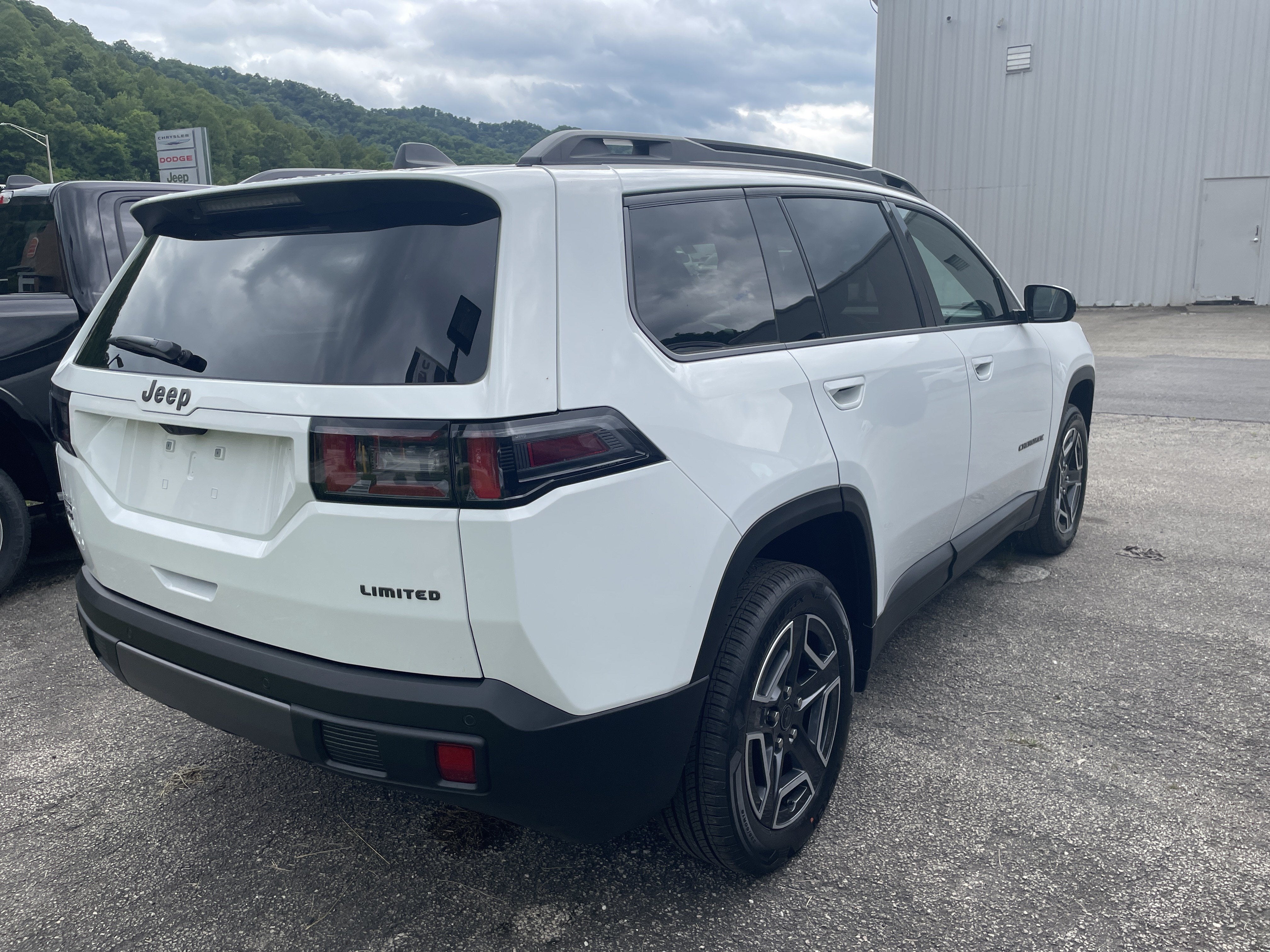 2026 Jeep Cherokee CHEROKEE LIMITED 4X4