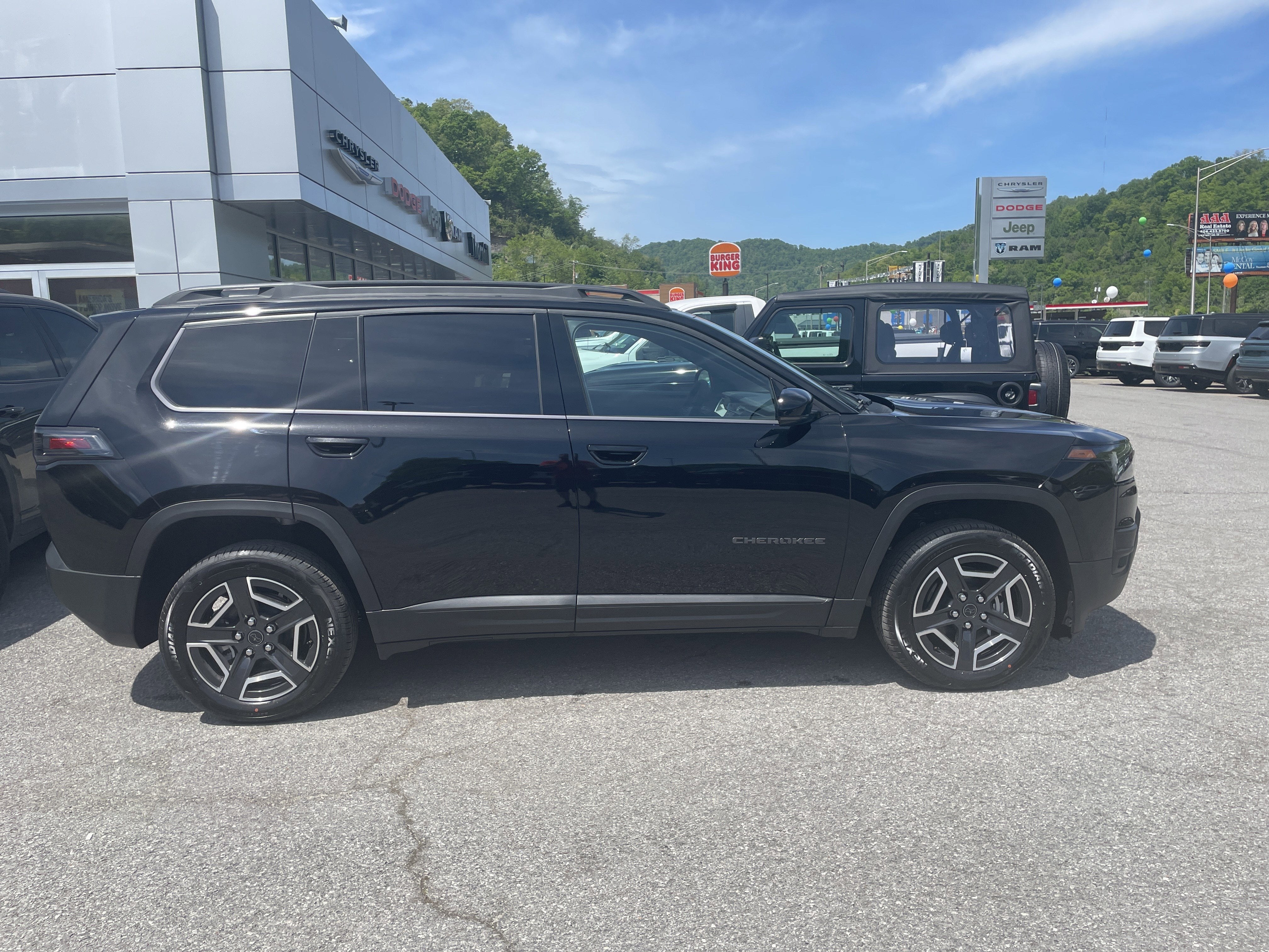 2026 Jeep Cherokee CHEROKEE LIMITED 4X4