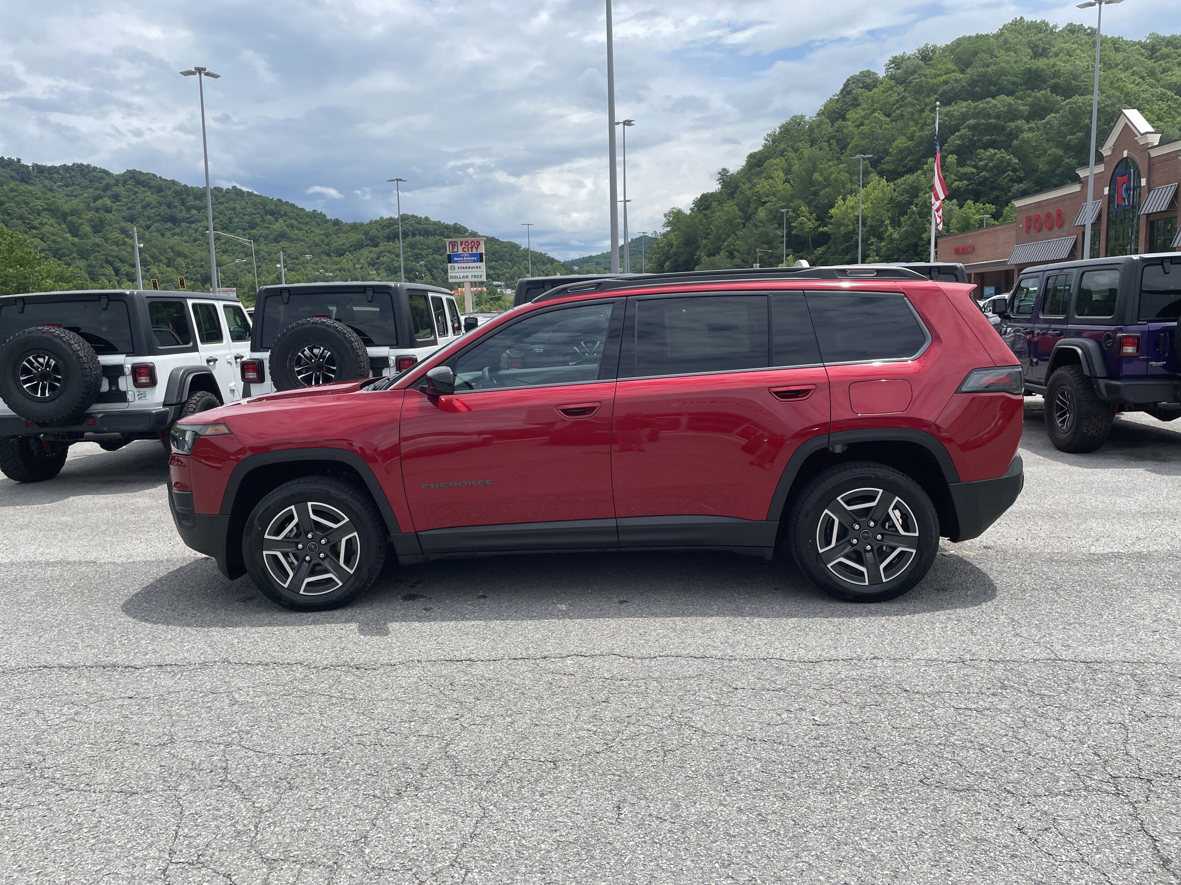 2026 Jeep Cherokee CHEROKEE LAREDO 4X4