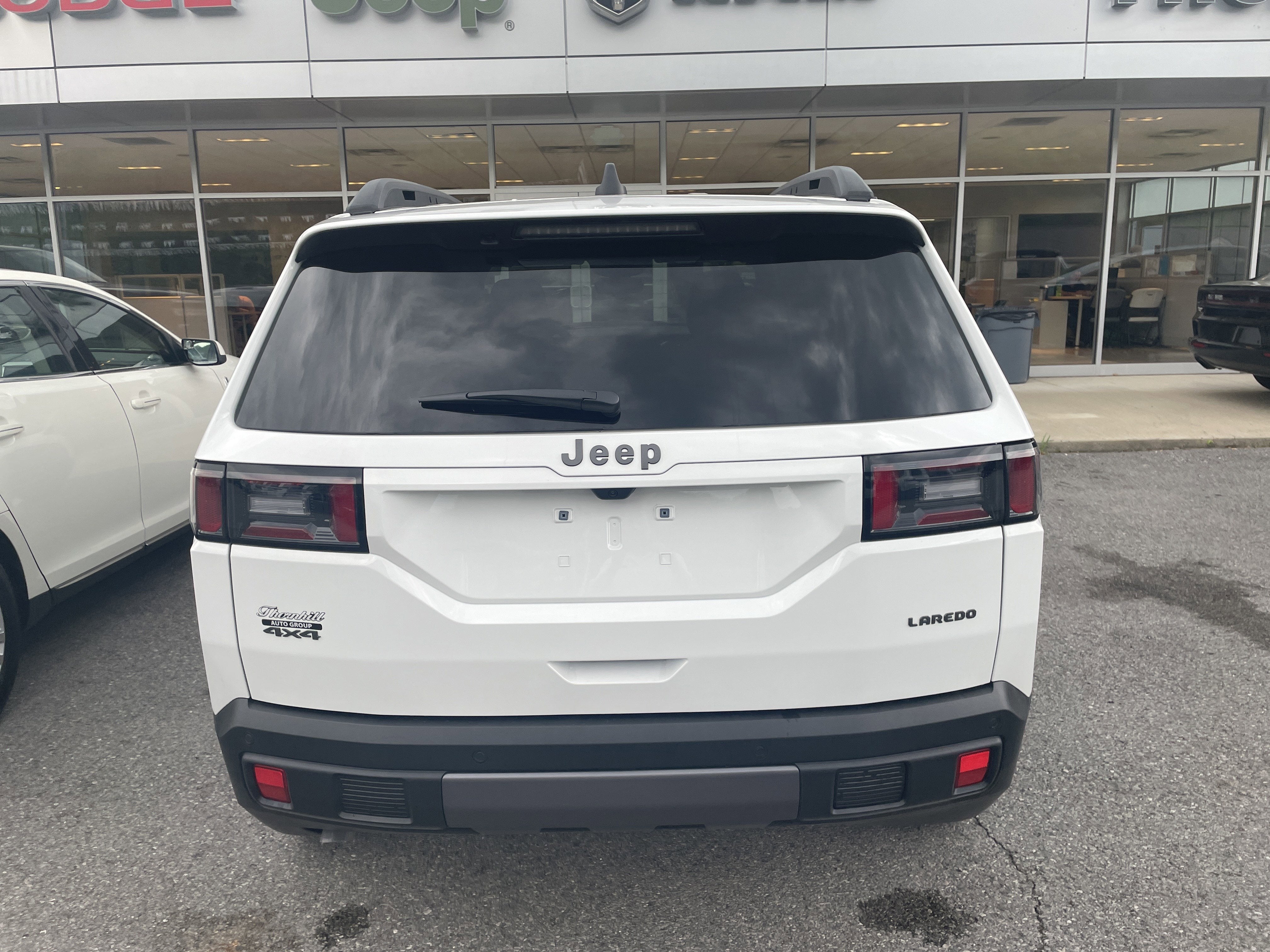 2026 Jeep Cherokee CHEROKEE LAREDO 4X4