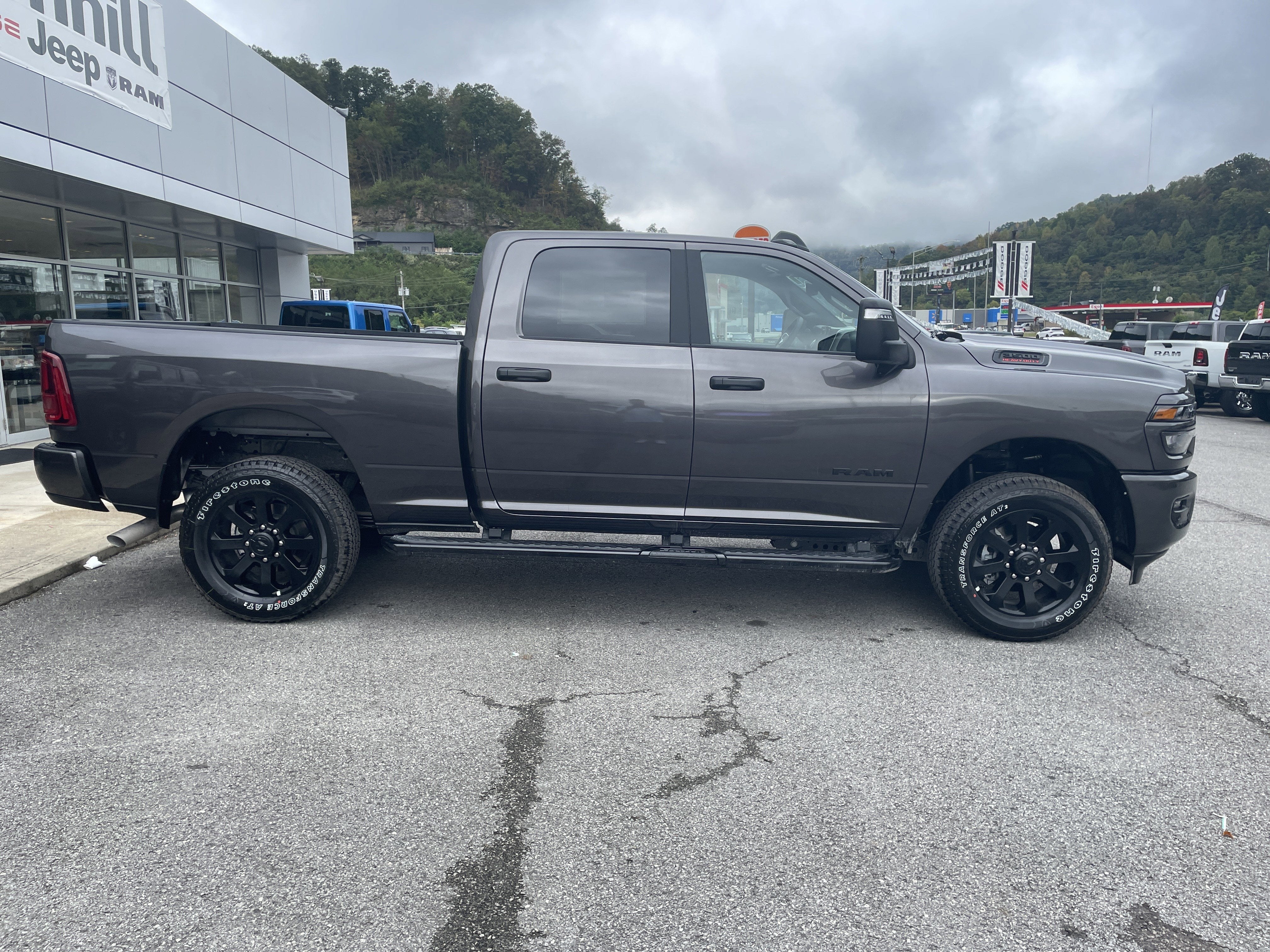 2026 RAM Ram 3500 RAM 3500 BIG HORN CREW CAB 4X4 6'4' BOX