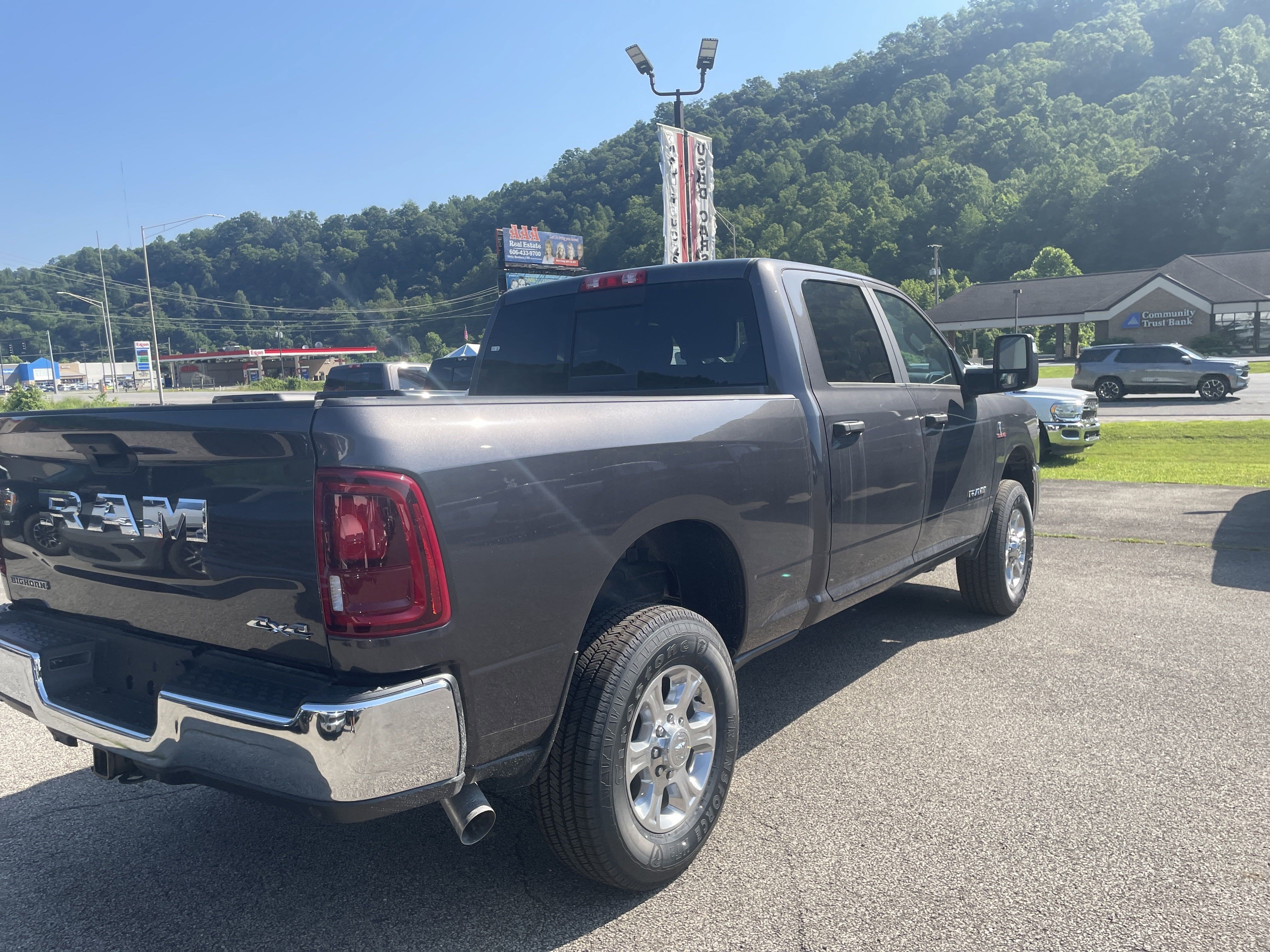 2025 RAM Ram 2500 RAM 2500 BIG HORN CREW CAB 4X4 6'4' BOX