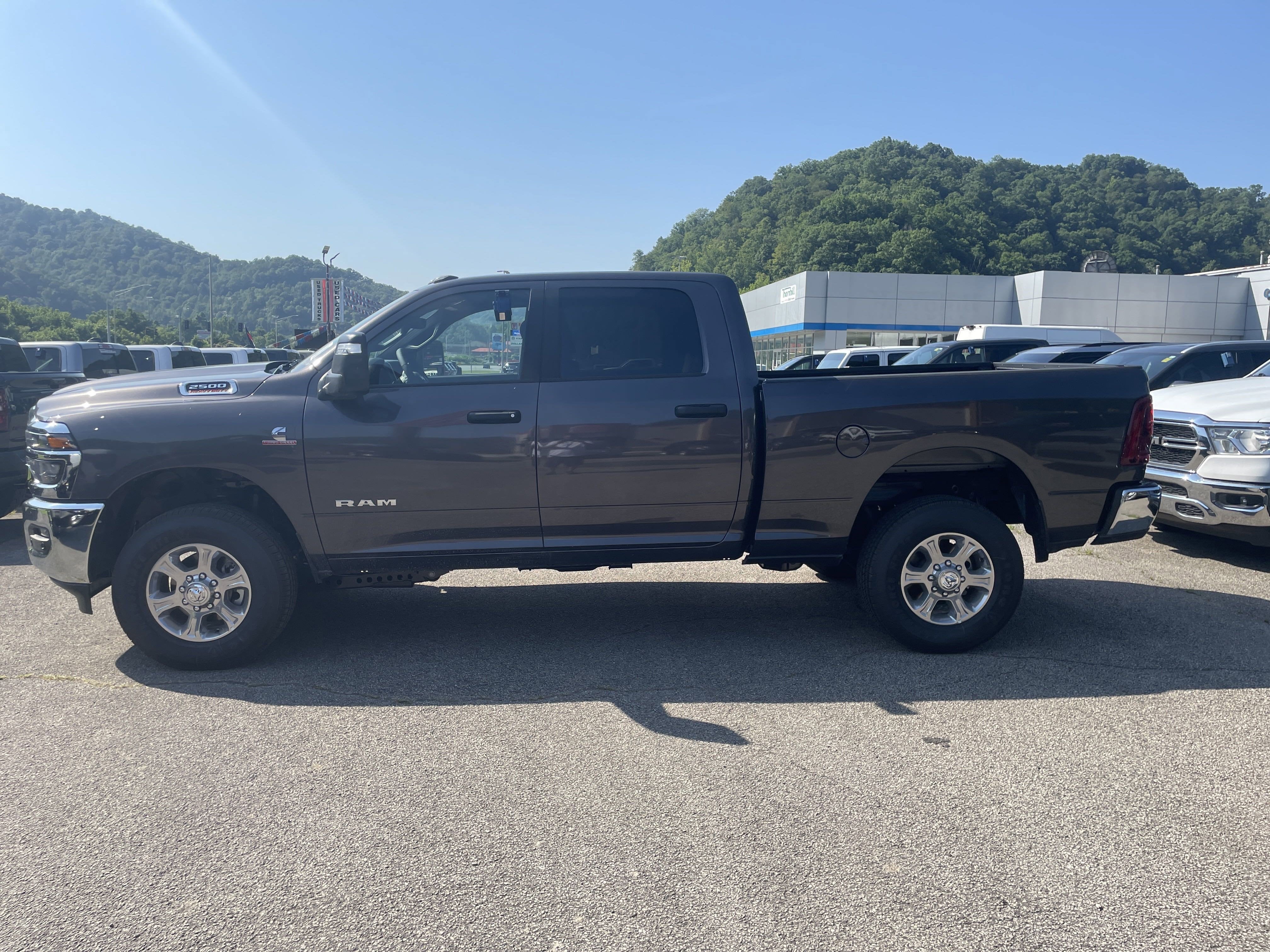 2025 RAM Ram 2500 RAM 2500 BIG HORN CREW CAB 4X4 6'4' BOX