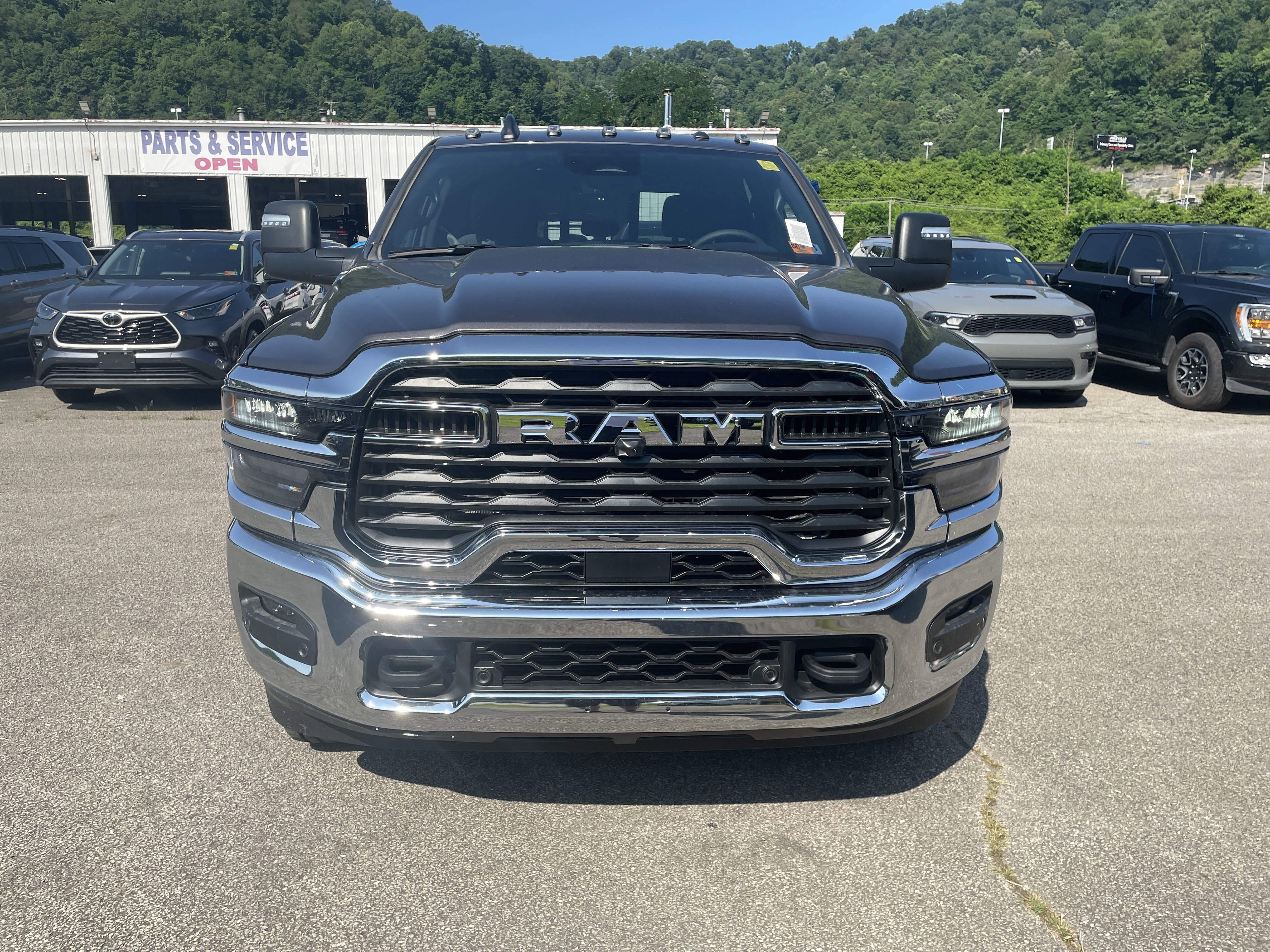 2025 RAM Ram 2500 RAM 2500 BIG HORN CREW CAB 4X4 6'4' BOX