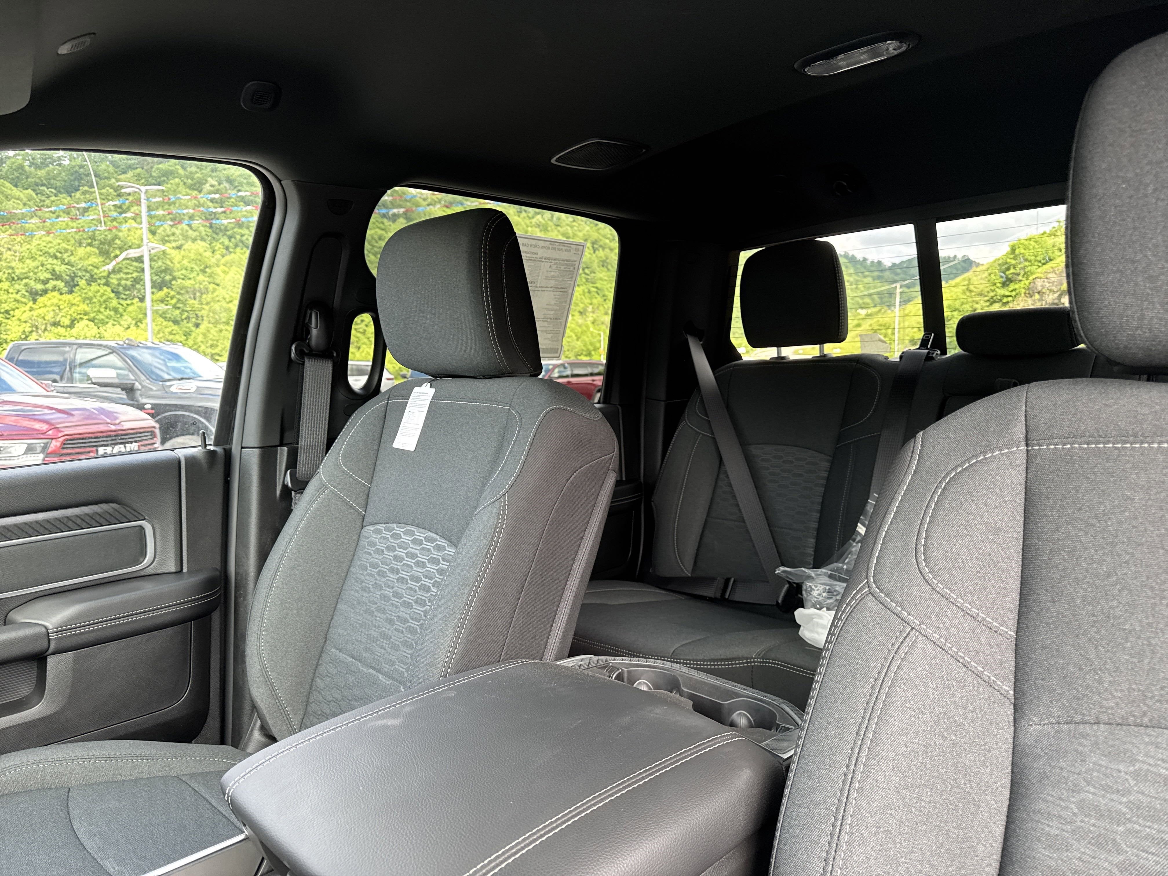 2025 RAM Ram 2500 RAM 2500 BIG HORN CREW CAB 4X4 6'4' BOX