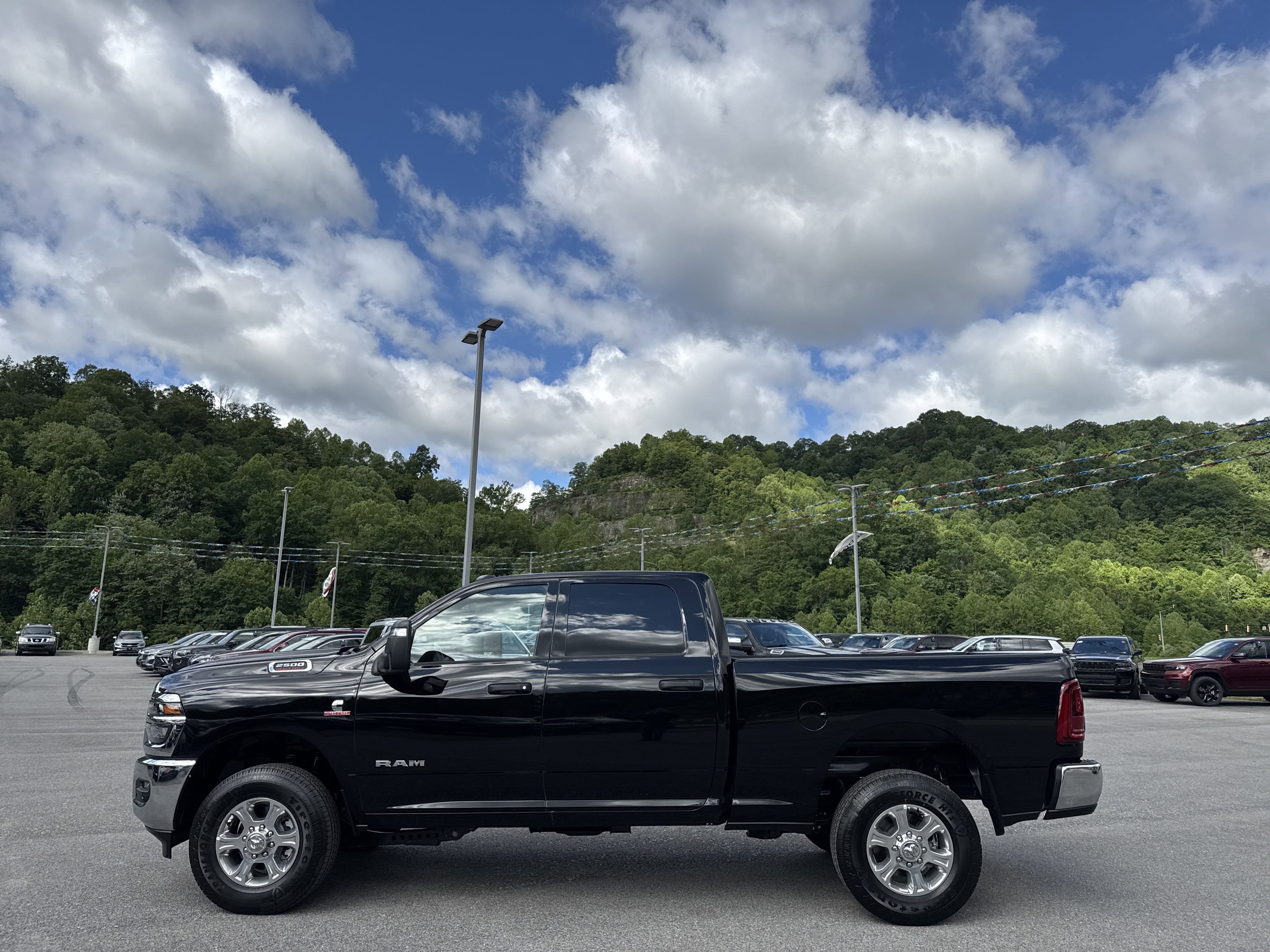 2025 RAM Ram 2500 RAM 2500 BIG HORN CREW CAB 4X4 6'4' BOX
