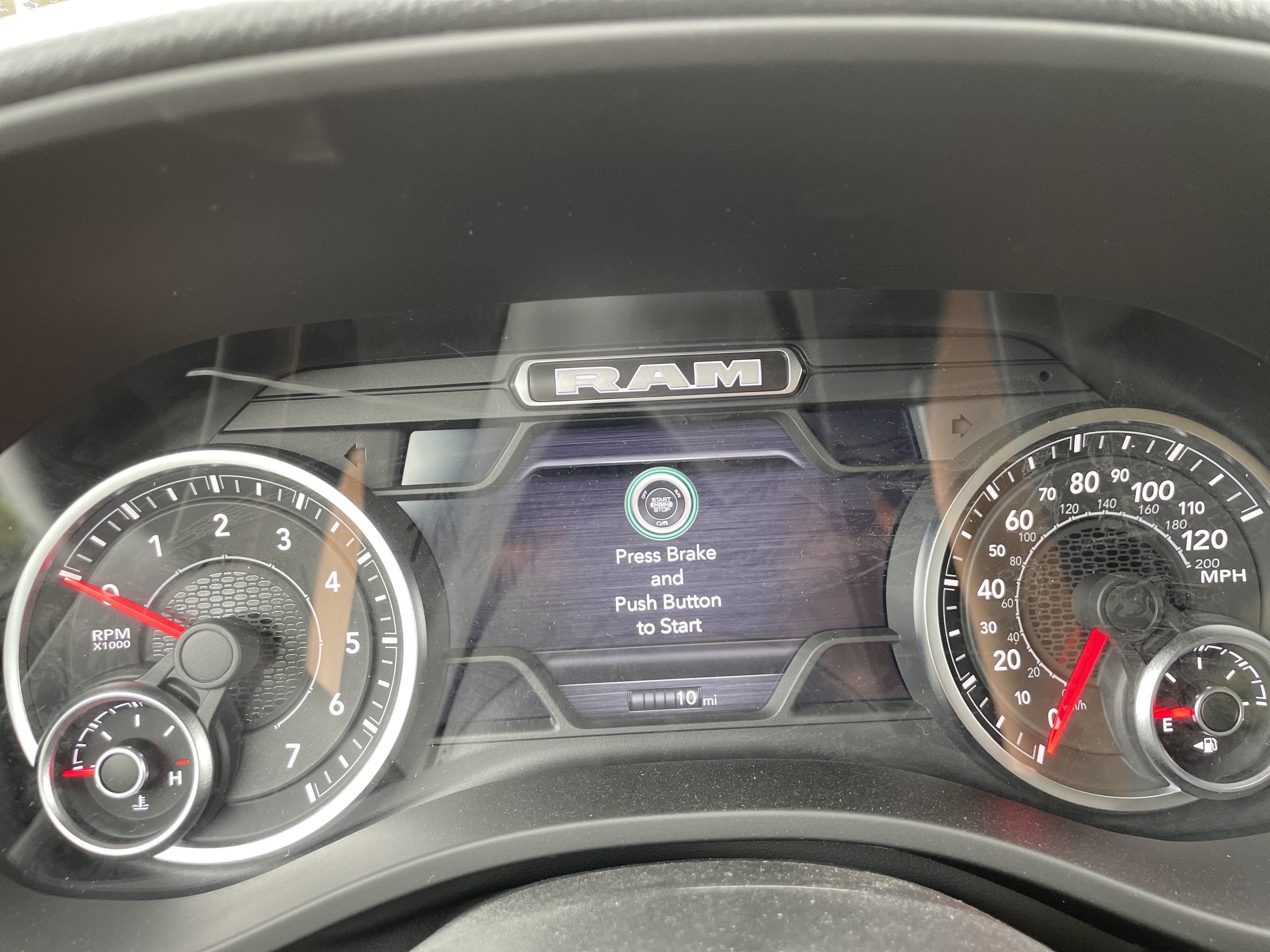 2027 RAM Ram 1500 RAM 1500 EXPRESS CREW CAB 4X4 5'7' BOX