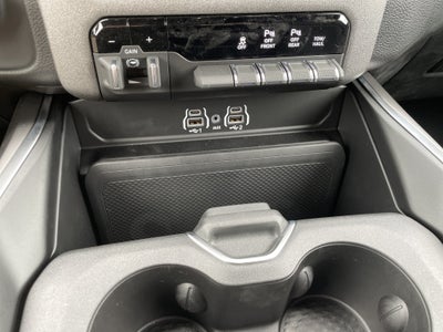 2027 RAM Ram 1500 RAM 1500 EXPRESS CREW CAB 4X4 5'7' BOX