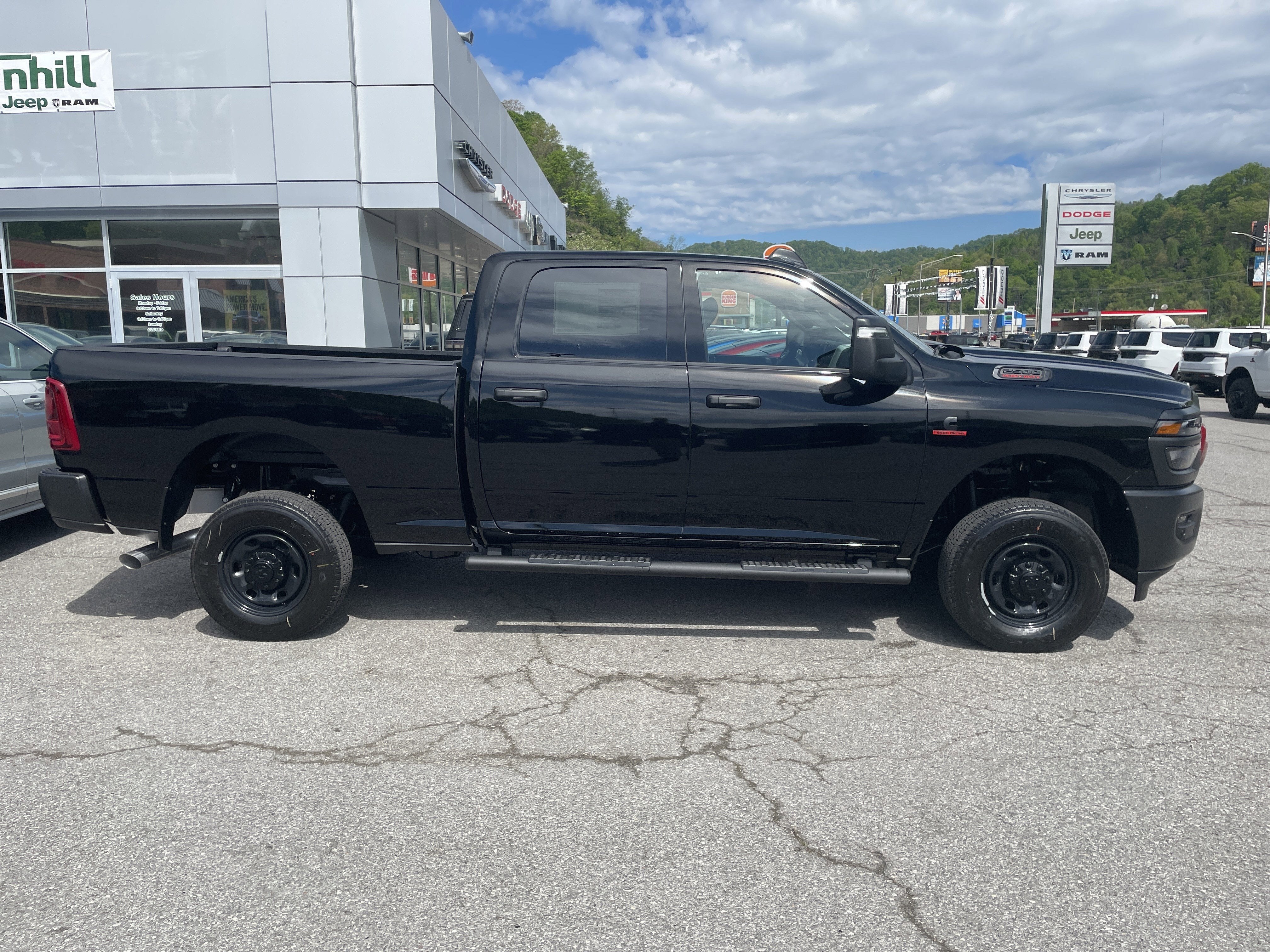 2026 RAM Ram 2500 RAM 2500 TRADESMAN CREW CAB 4X4 6'4' BOX