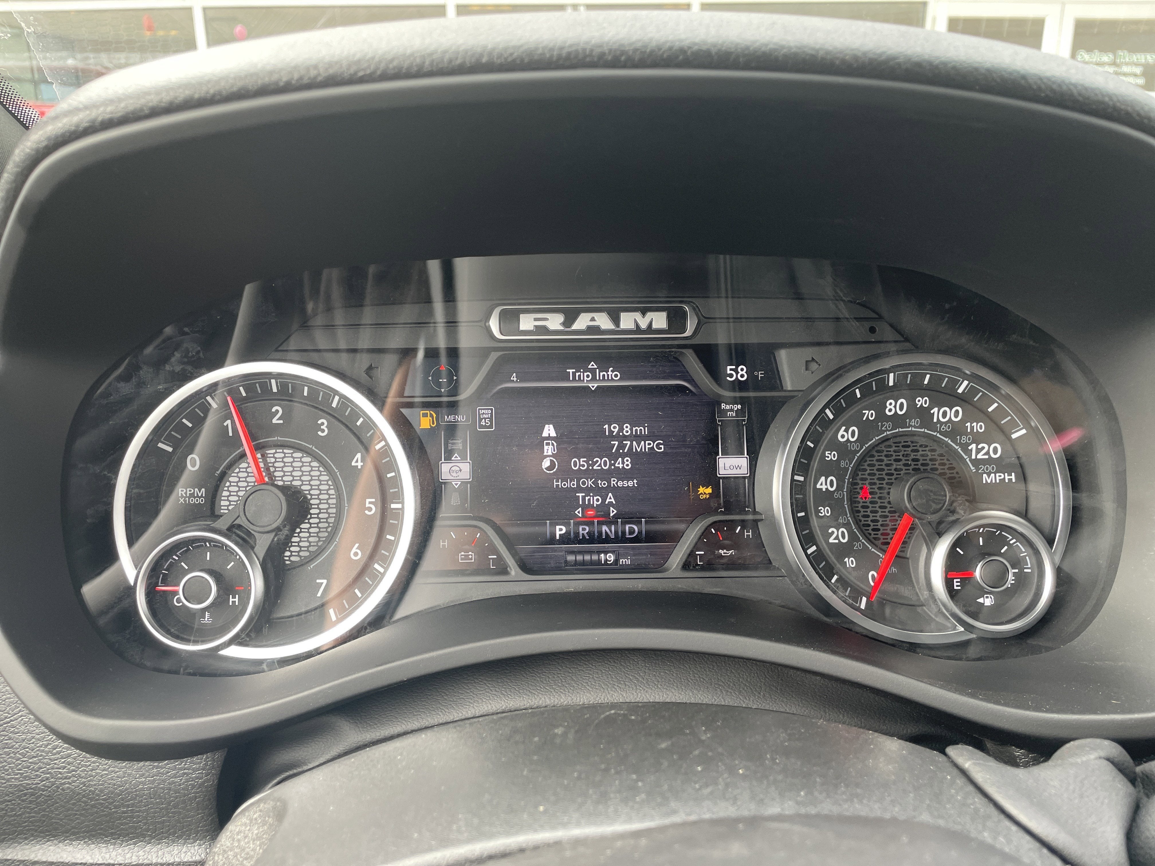 2026 RAM Ram 2500 RAM 2500 BLACK EXPRESS CREW CAB 4X4 8' BOX