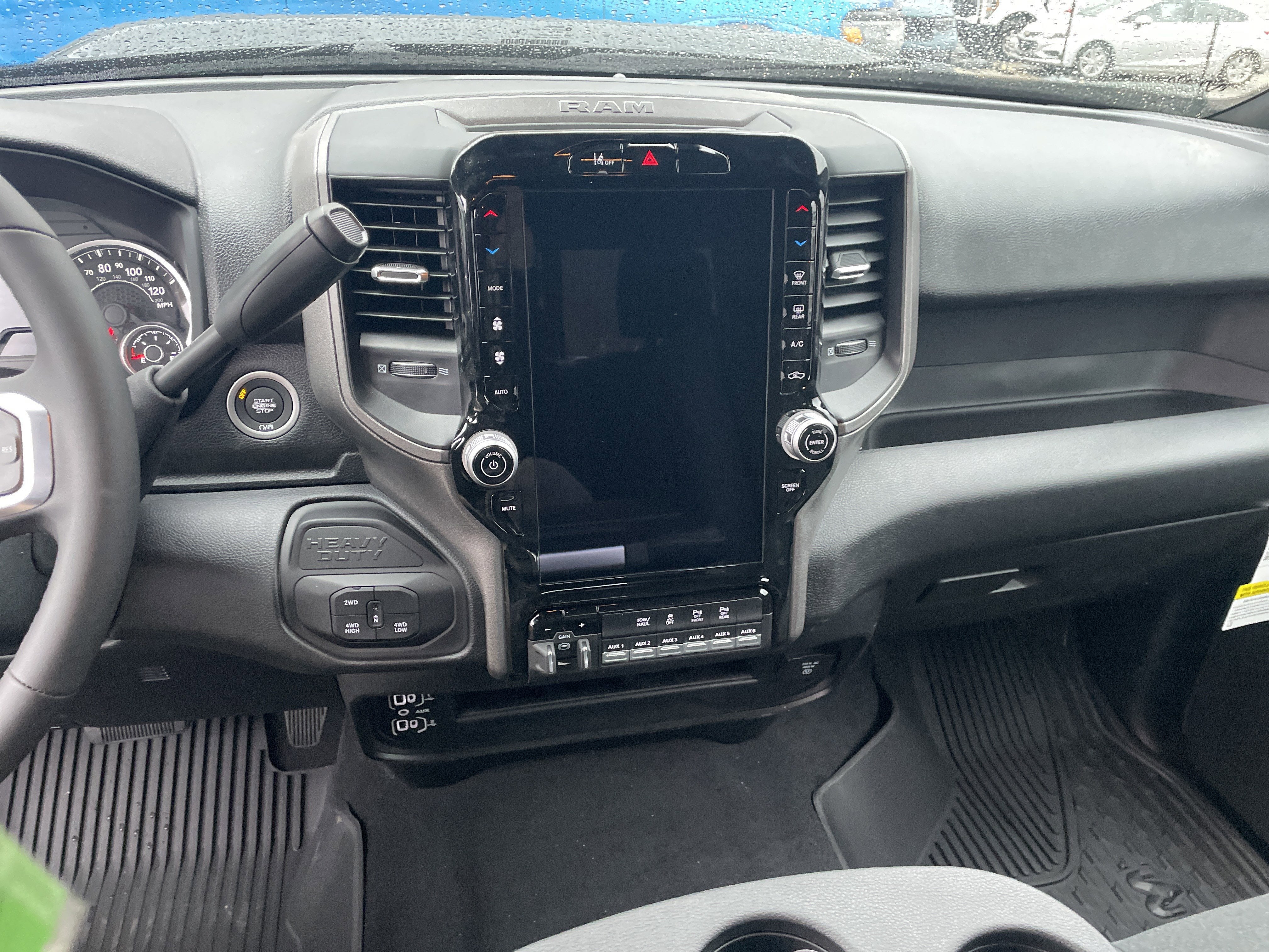 2026 RAM Ram 2500 RAM 2500 BLACK EXPRESS CREW CAB 4X4 8' BOX