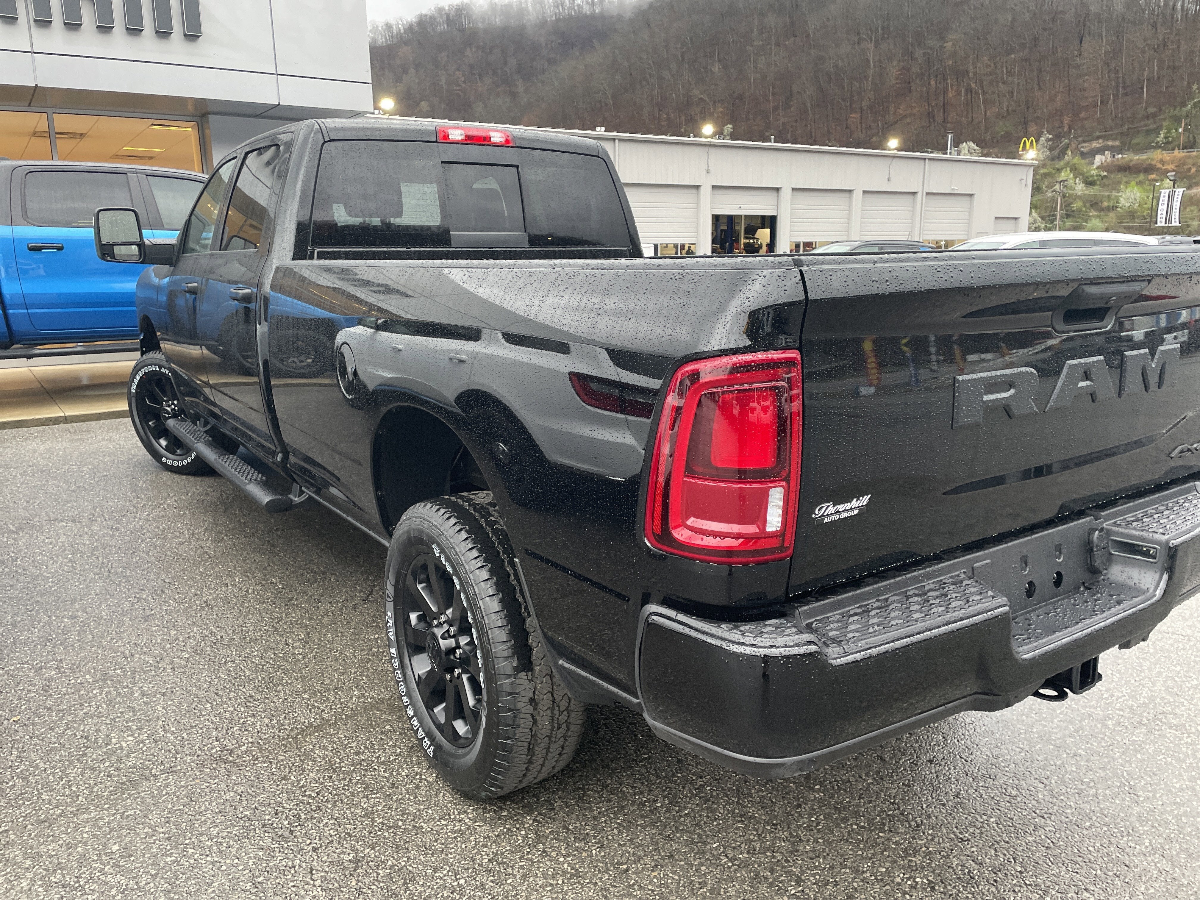 2026 RAM Ram 2500 RAM 2500 BLACK EXPRESS CREW CAB 4X4 8' BOX