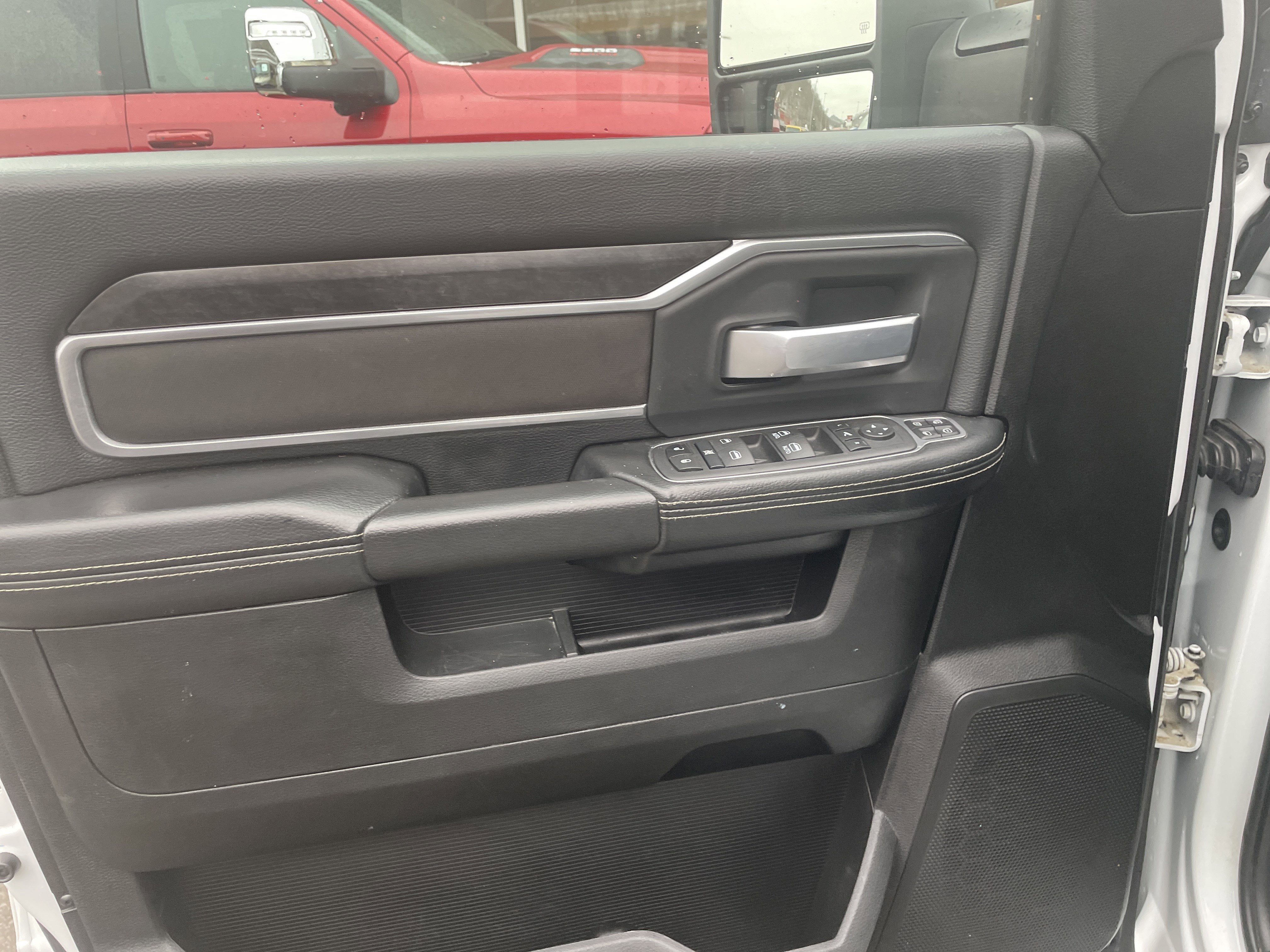 2024 RAM 2500 Big Horn Crew Cab 4x4 8' Box