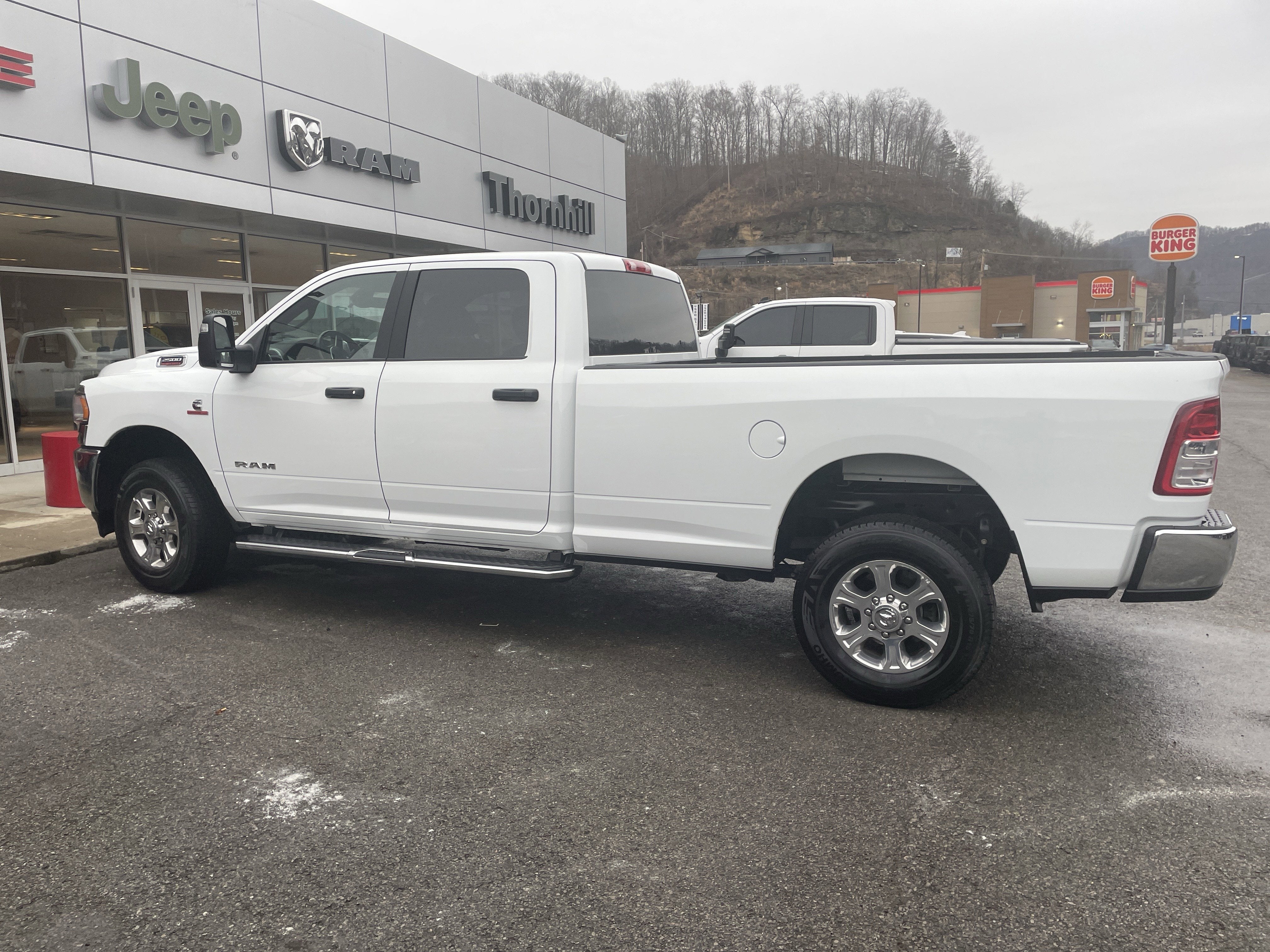 2024 RAM 2500 Big Horn Crew Cab 4x4 8' Box