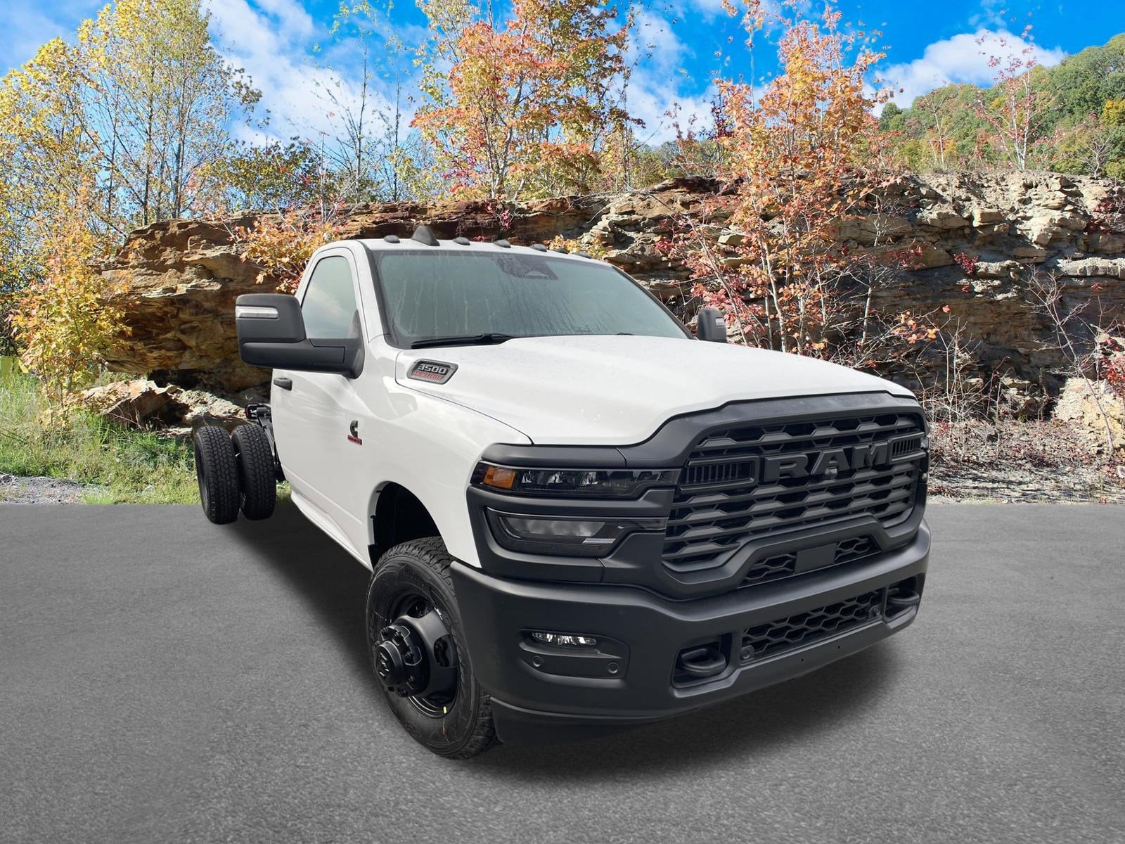 2026 RAM Ram 3500 Chassis Cab RAM 3500 TRADESMAN CHASSIS REGULAR CAB 4X2 84' CA