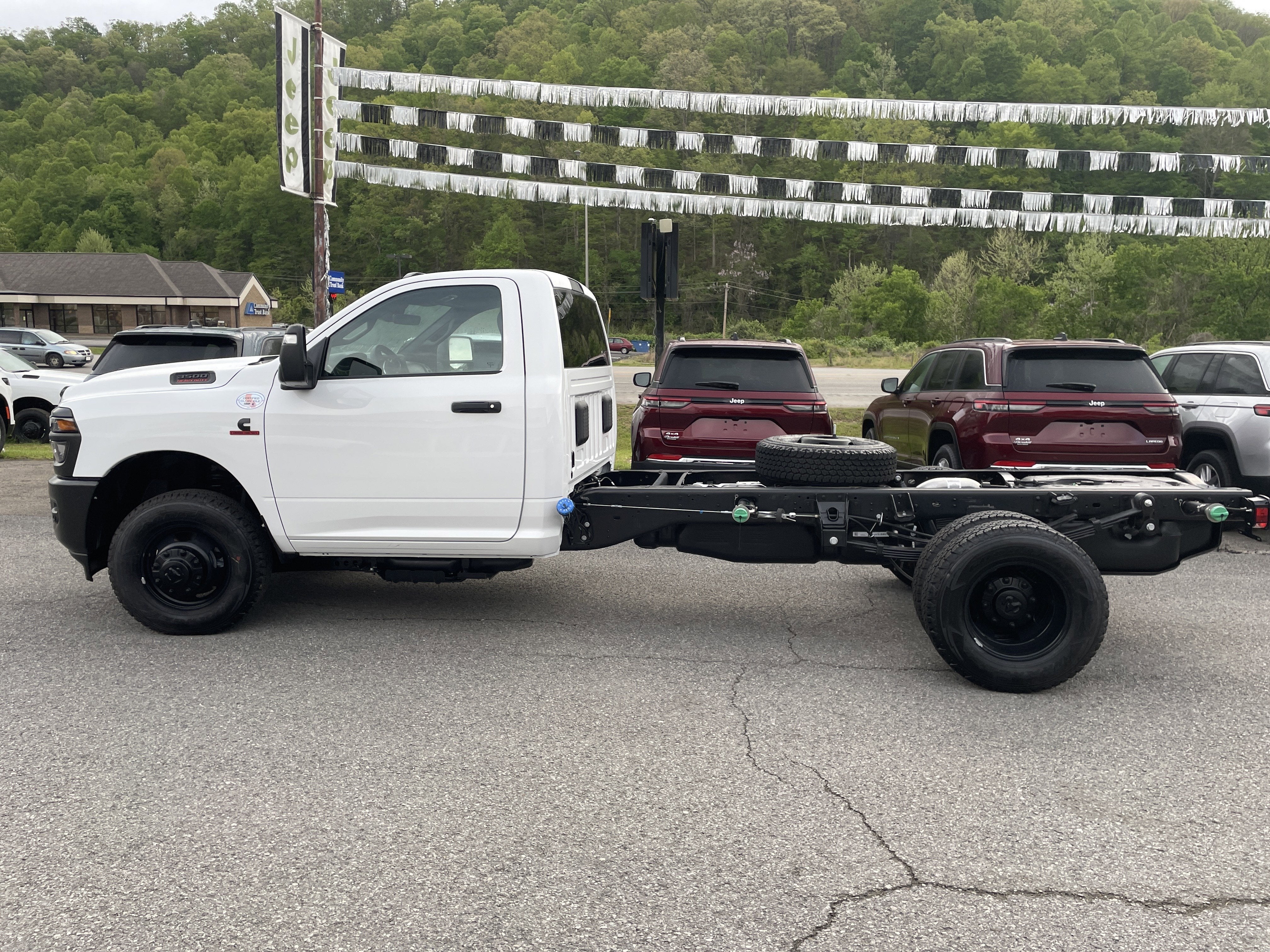 2026 RAM Ram 3500 Chassis Cab RAM 3500 TRADESMAN CHASSIS REGULAR CAB 4X2 84' CA