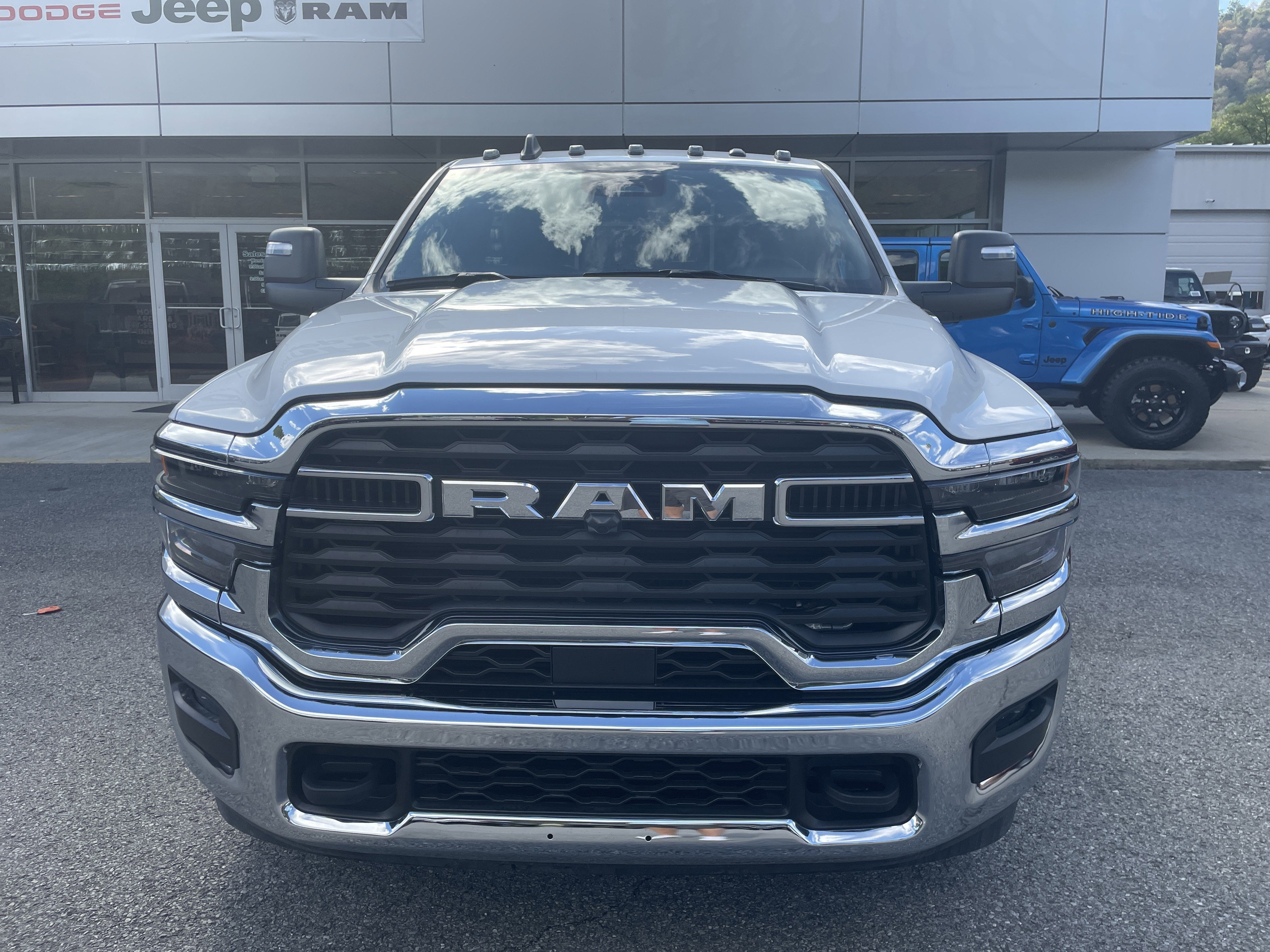 2026 RAM Ram 3500 Chassis Cab RAM 3500 TRADESMAN CHASSIS REGULAR CAB 4X4 60' CA