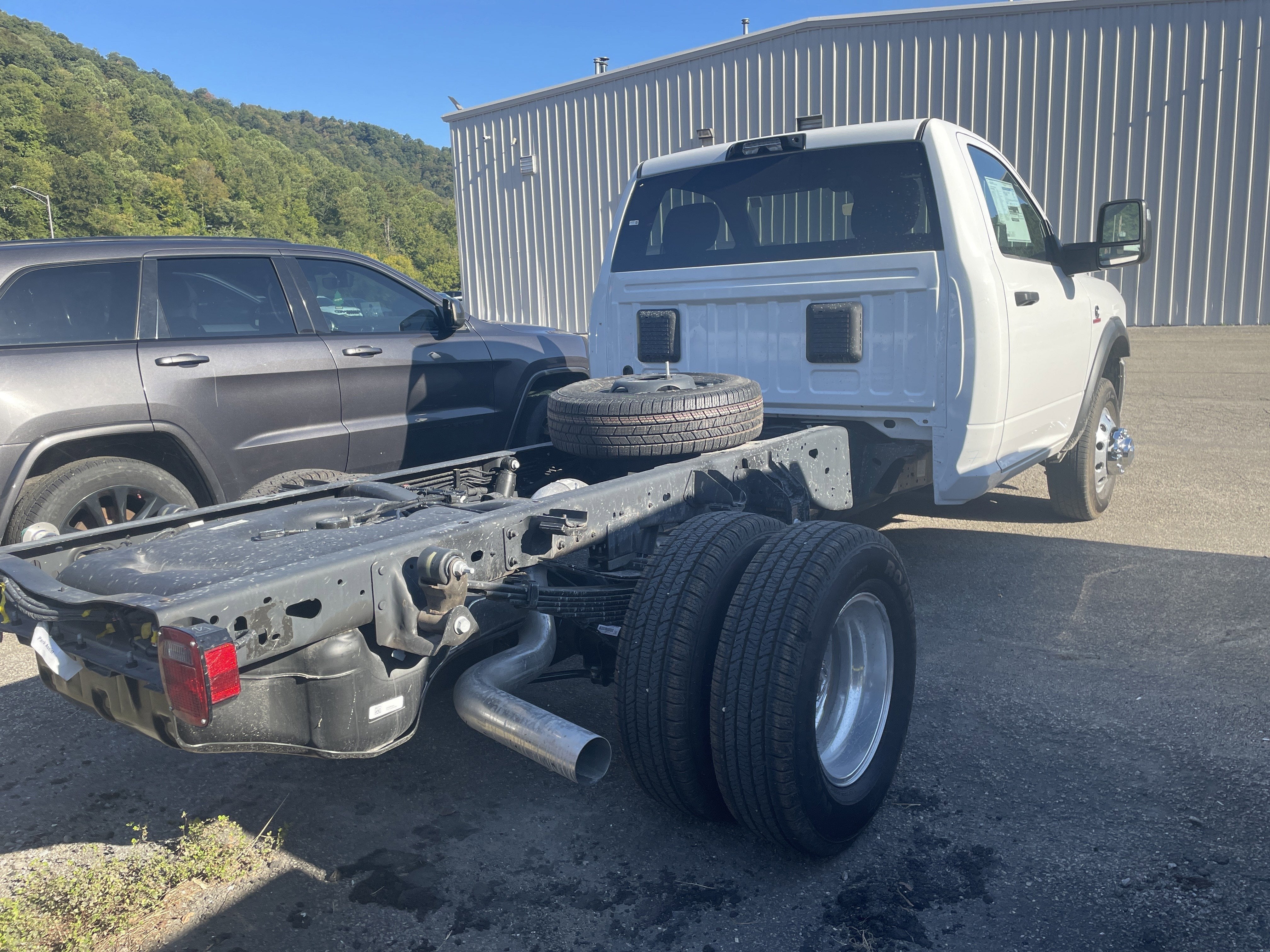 2026 RAM Ram 3500 Chassis Cab RAM 3500 TRADESMAN CHASSIS REGULAR CAB 4X4 60' CA
