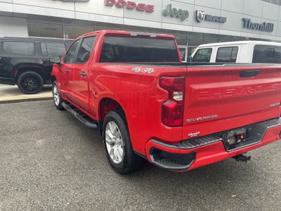 2022 Chevrolet Silverado 1500 4WD Crew Cab Short Bed Custom