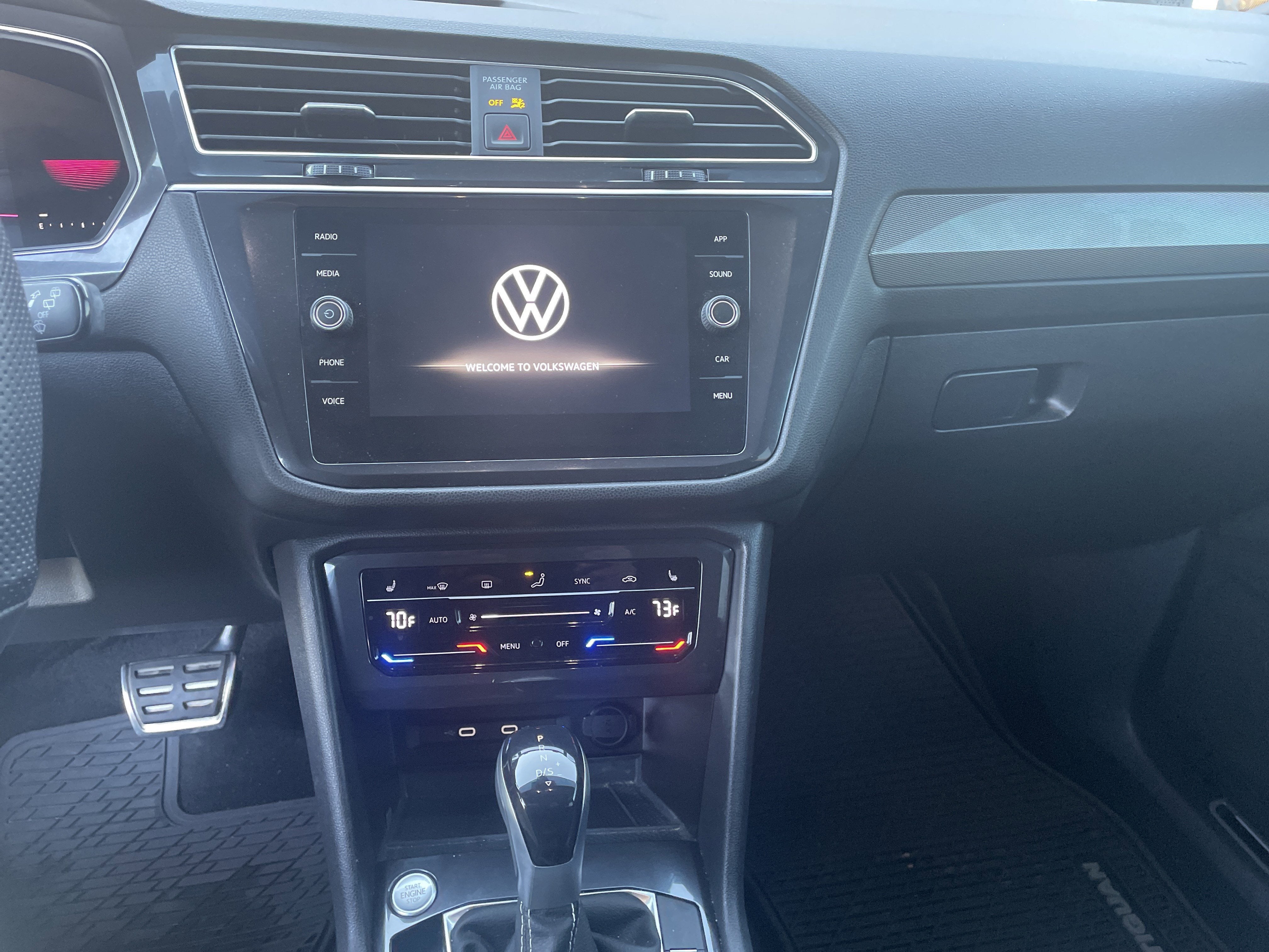 2024 Volkswagen Tiguan 2.0T SE R-Line Black