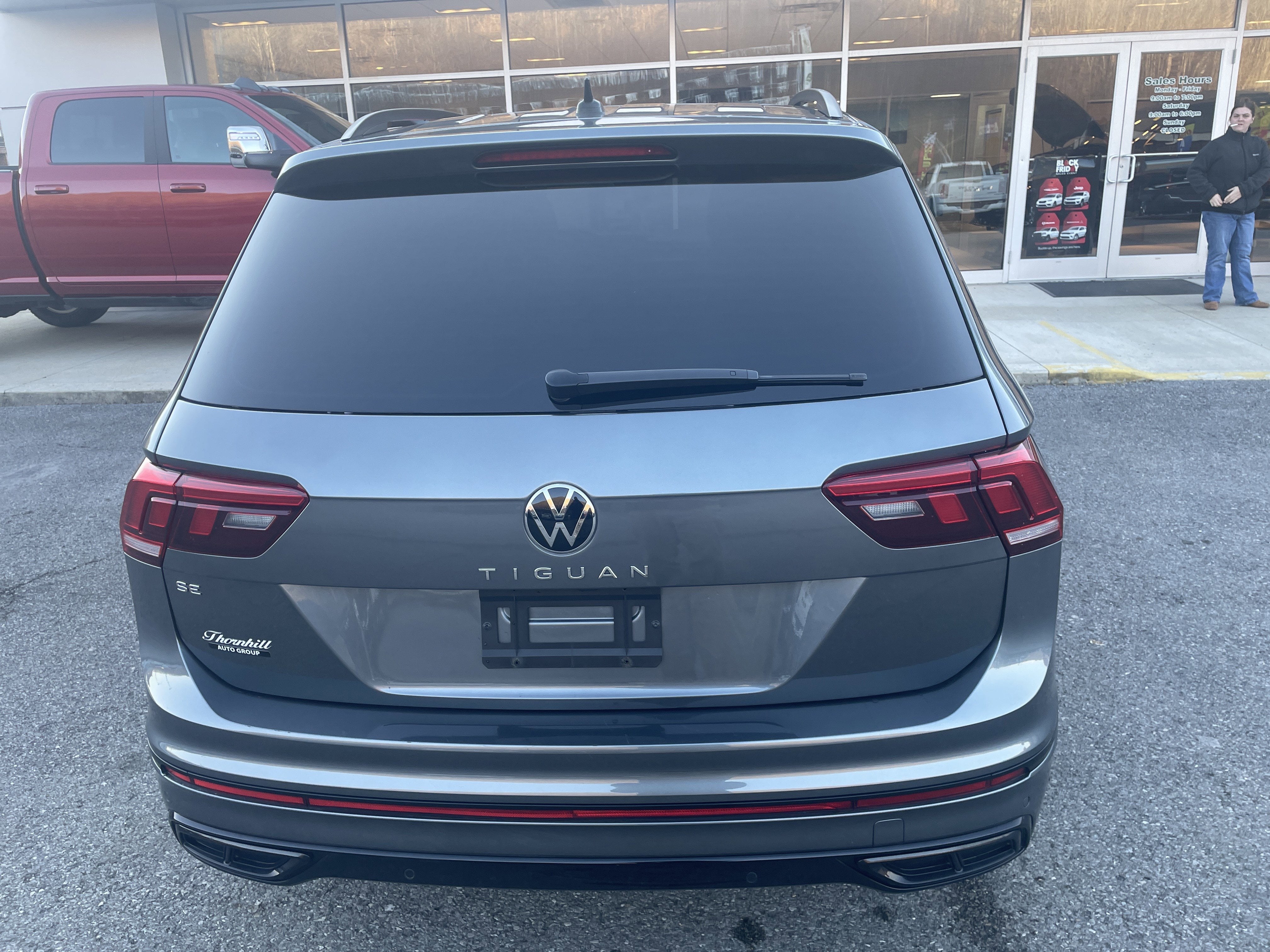 2024 Volkswagen Tiguan 2.0T SE R-Line Black