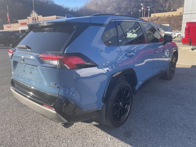 2022 Toyota RAV4 Hybrid SE