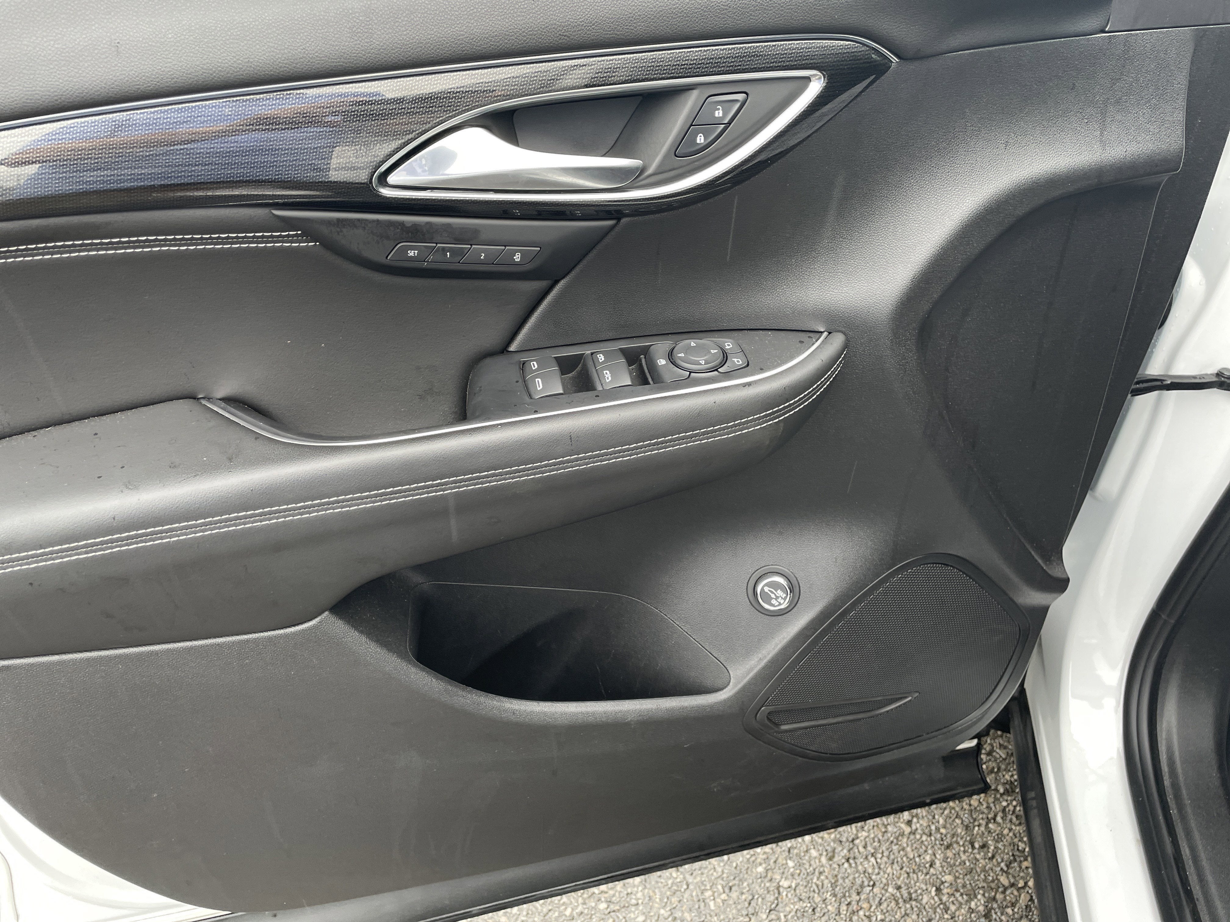 2023 Buick Envision Essence AWD