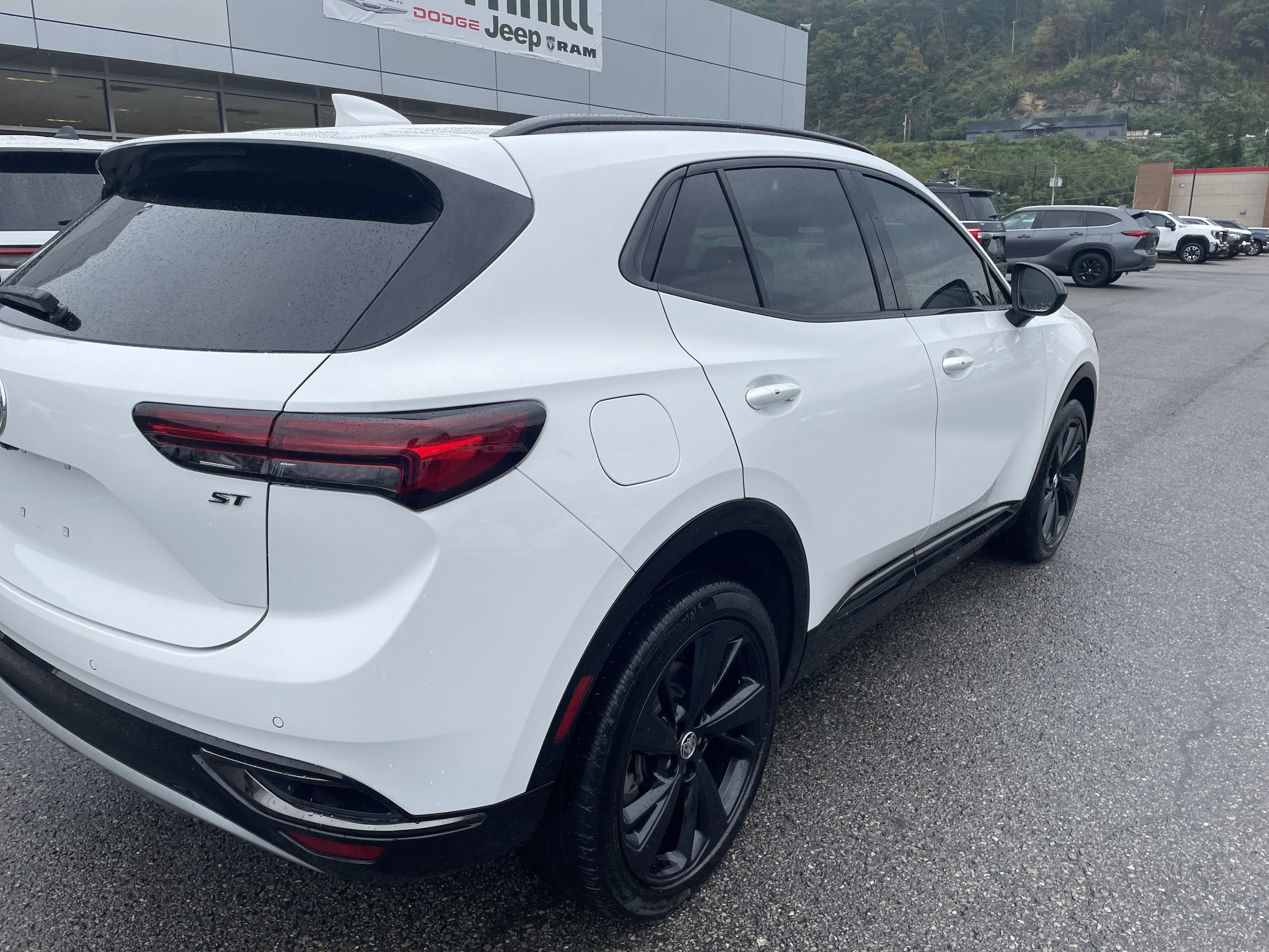 2023 Buick Envision Essence AWD